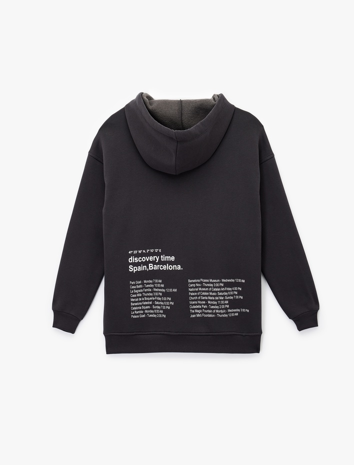  Uzun Kollu Kapüşonlu Arkası Baskılı Oversize Sweatshirt