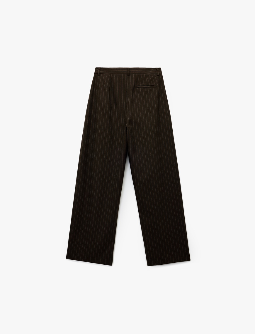   Koton X Sibil Çetinkaya - Pile Detaylı Cepli Çizgili Düz Geniş Paça Kumaş Pantolon