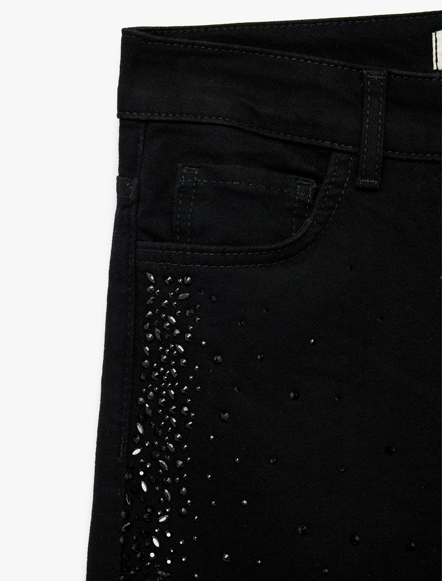   Koton X Sibil Çetinkaya - Taş Detaylı Çıtçıt Düğmeli Cepli Geniş İspanyol Paça Jean Pantolon - Flare Jean