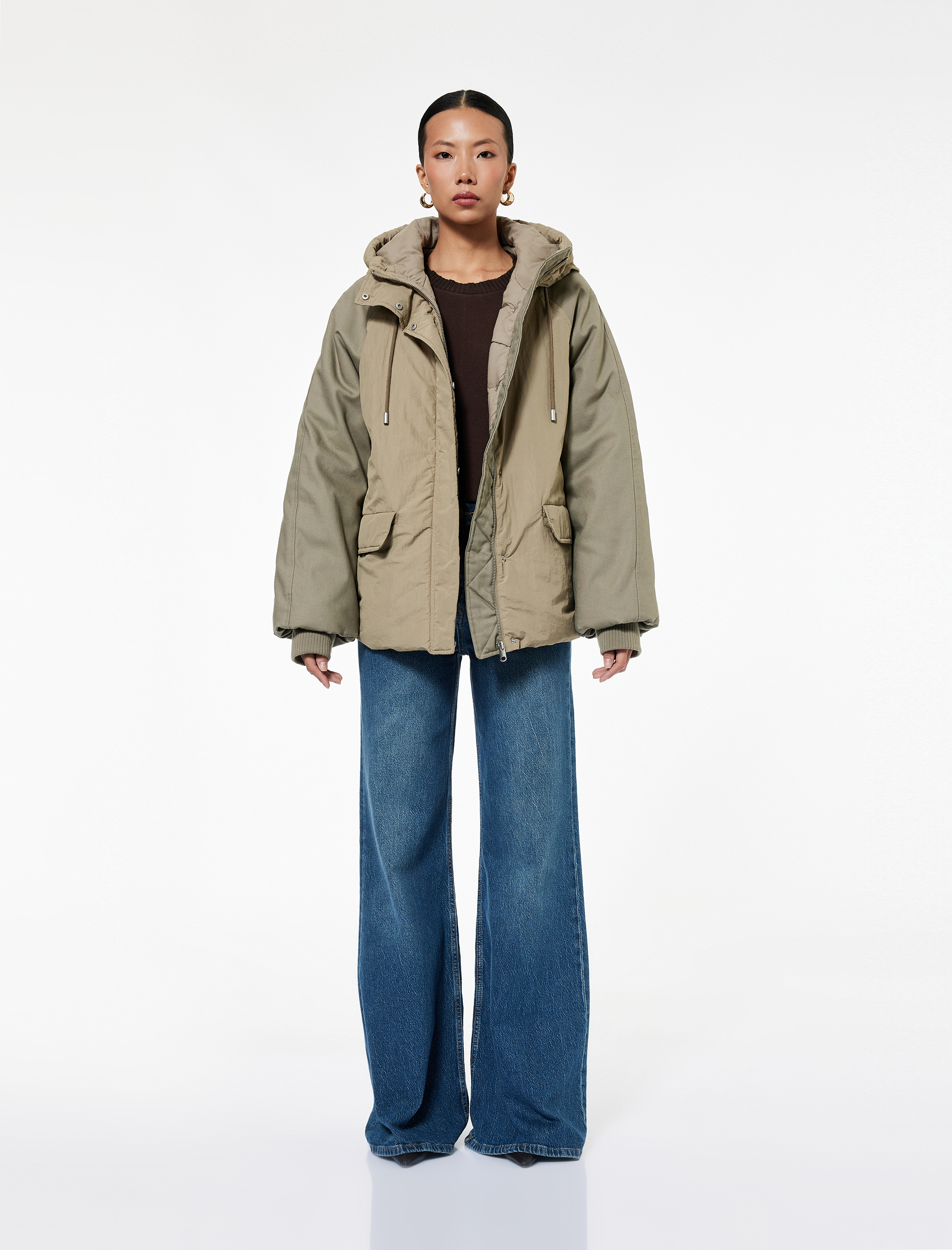   Uzun Kollu Cepli Kapüşonlu Bomber Mont