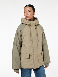 Uzun Kollu Cepli Kapüşonlu Bomber Mont