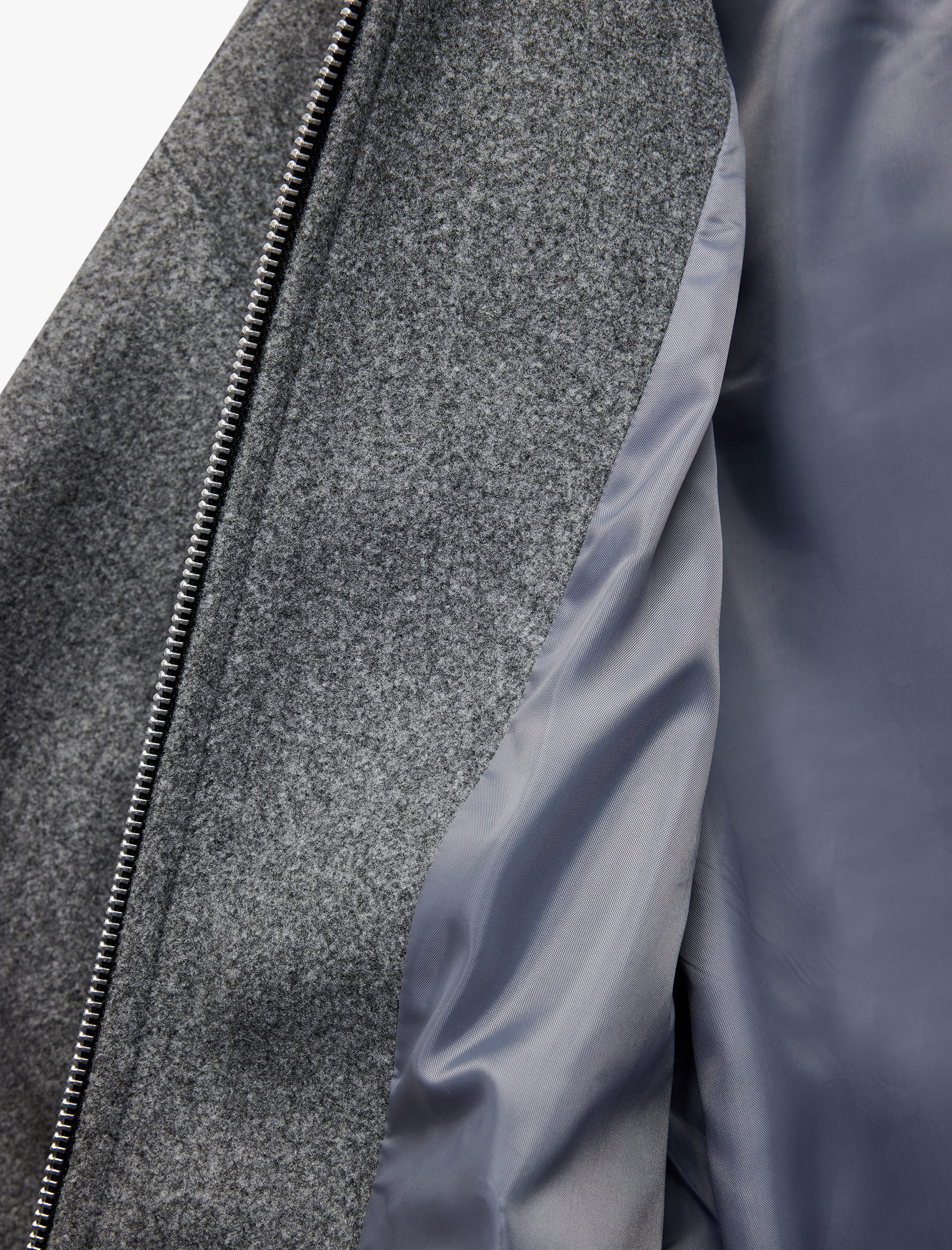   Uzun Kollu Cepli Dik Yaka Fermuarlı Bomber Kaşe Mont