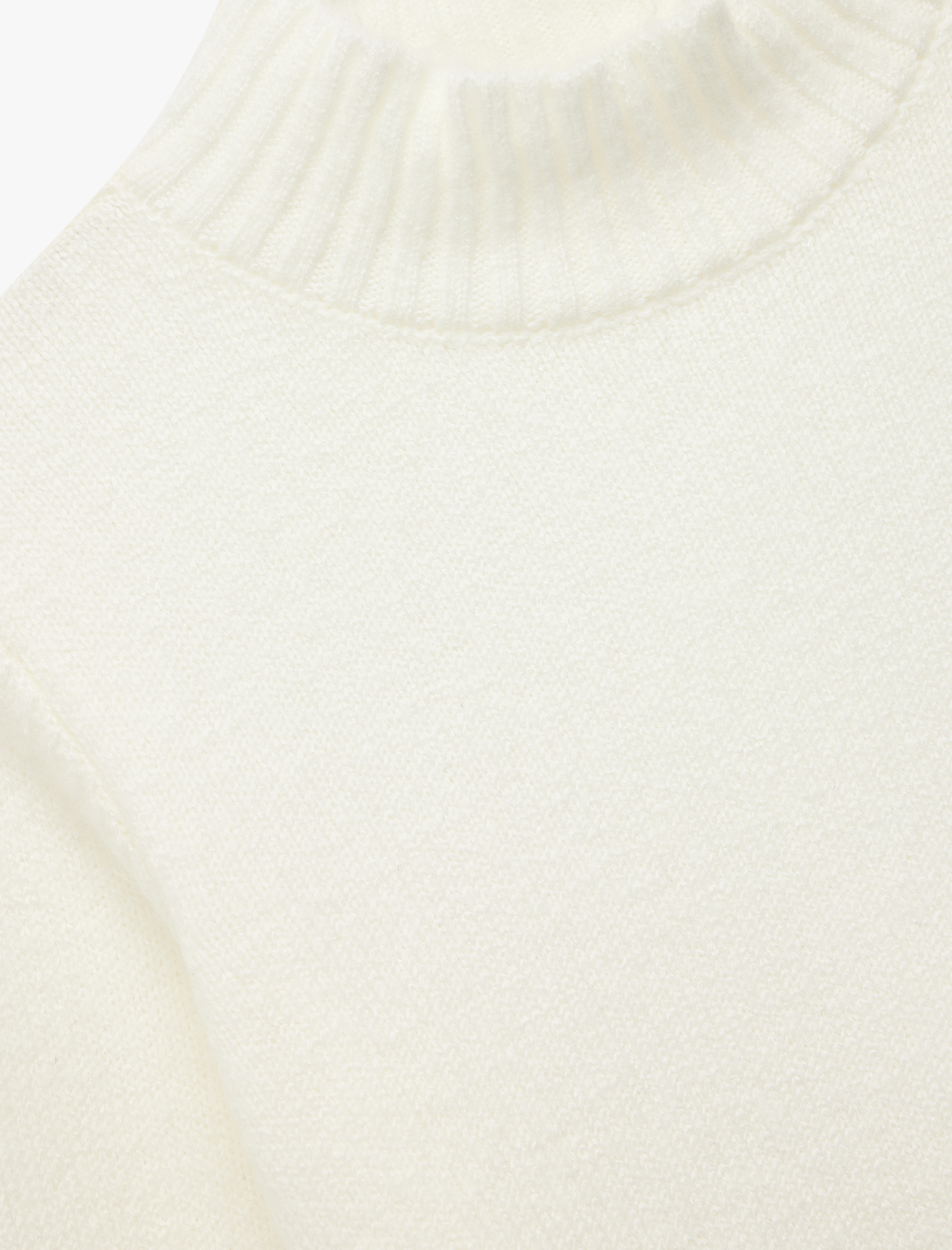   Yumuşak Dokulu Dik Yaka Uzun Kollu Triko Kazak