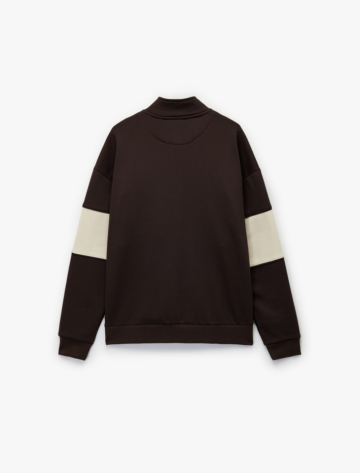  Uzun Kollu Baskılı Oversize Renk Bloklu Yarım Fermuarlı Sweatshirt