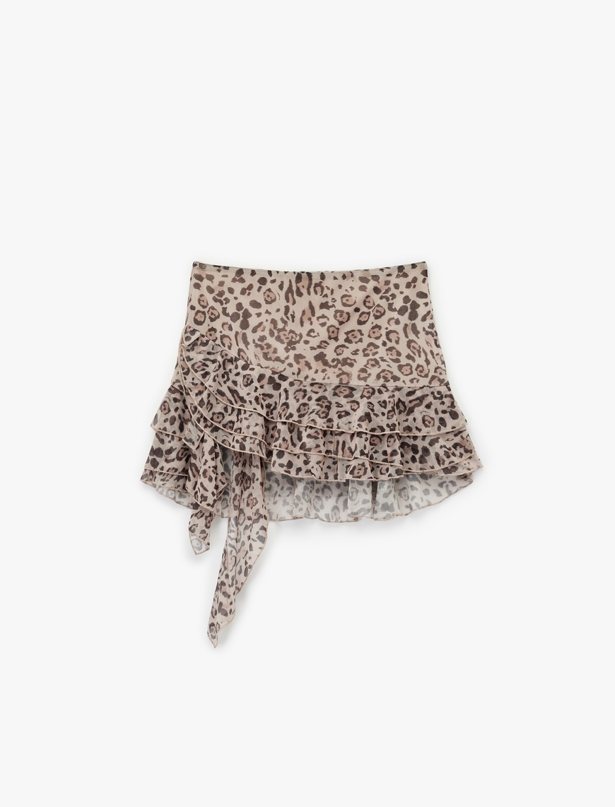   Asimetrik Kesim Fırfırlı Şortlu Leopar Desenli Mini Etek