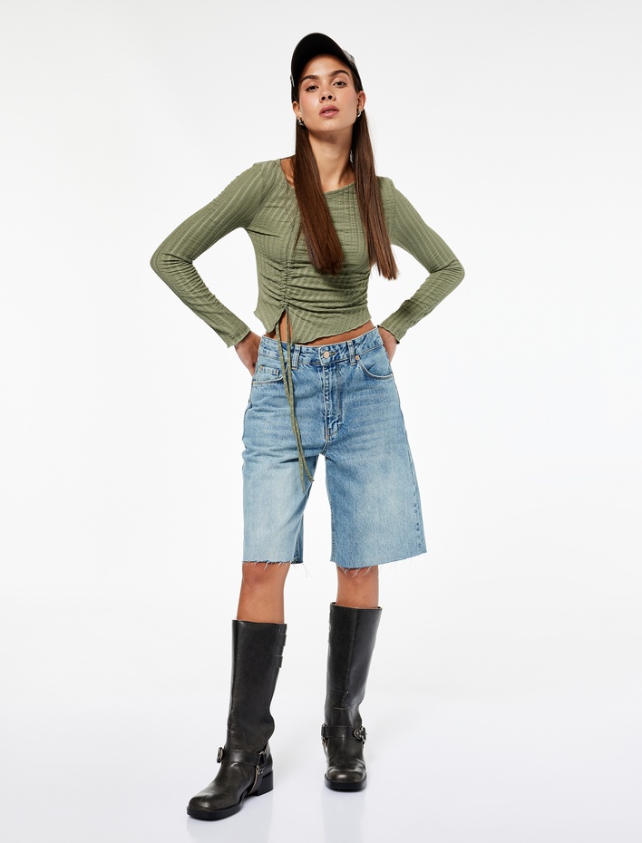  Asimetrik Yaka Slim Fit Büzgülü Uzun Kollu Tişört