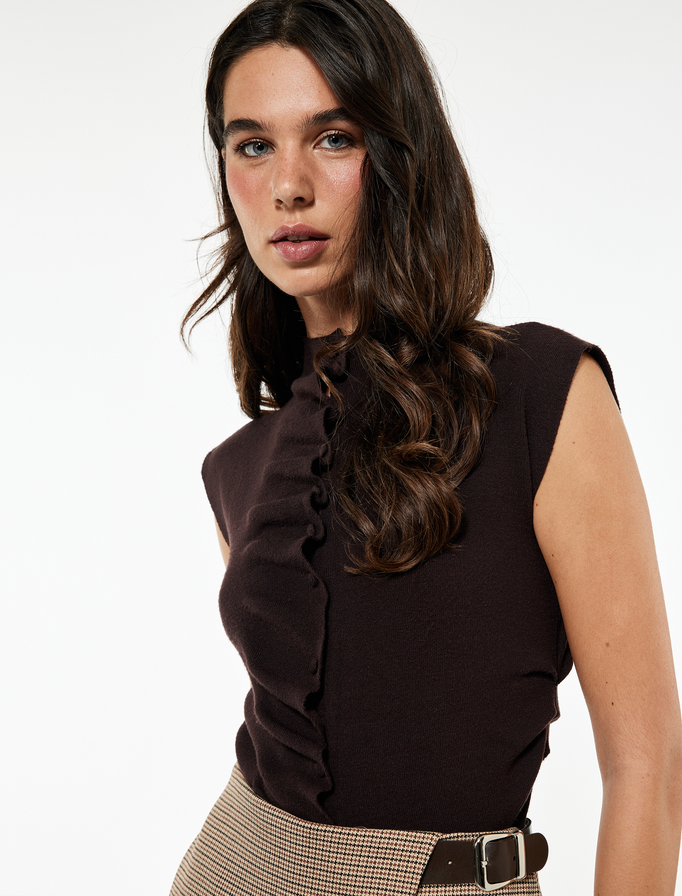   Koton X Sibil Çetinkaya - Slim Fit Düğmeli Drapeli Dik Yaka Triko Yelek