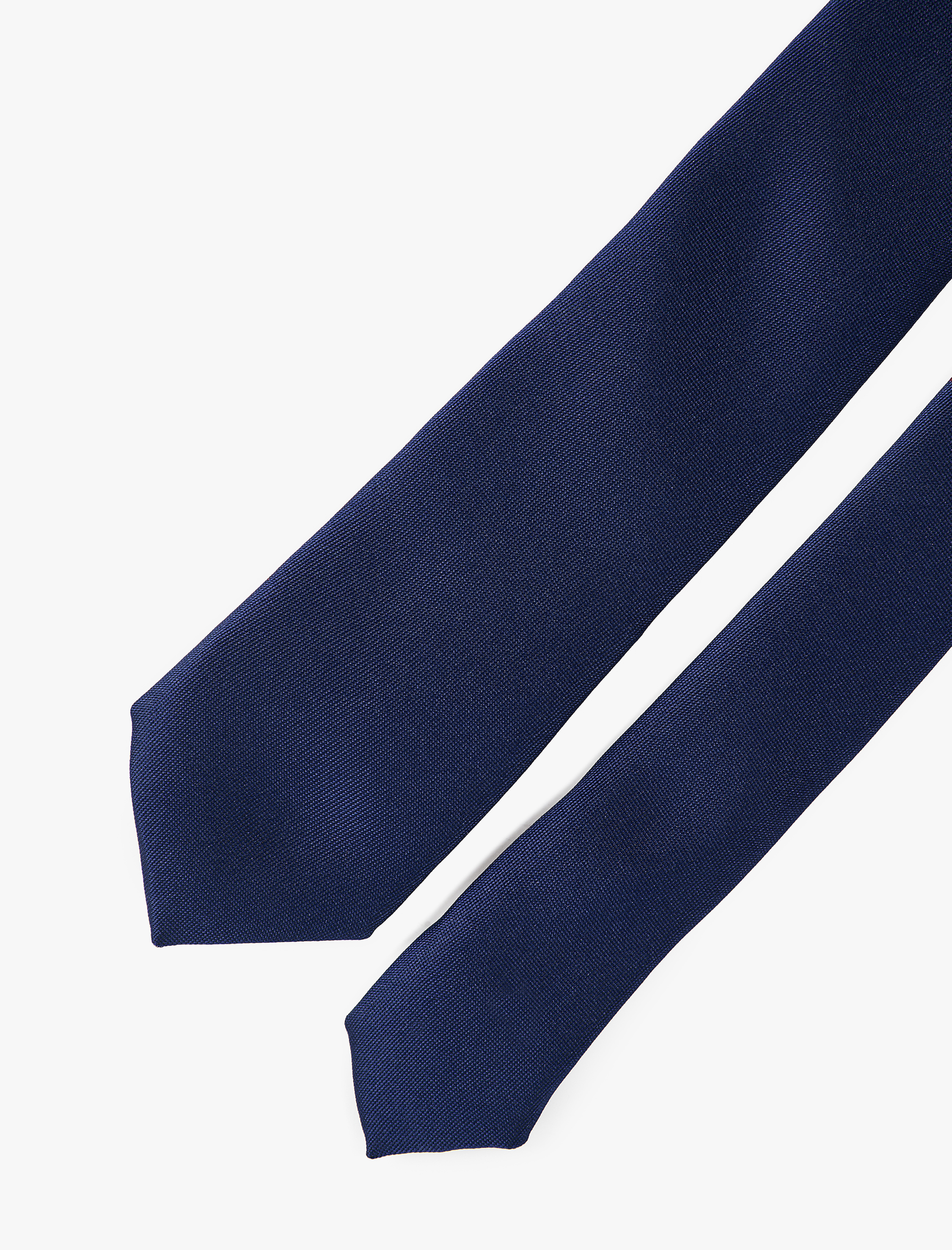   Dokulu Parlak Görünümlü Kravat