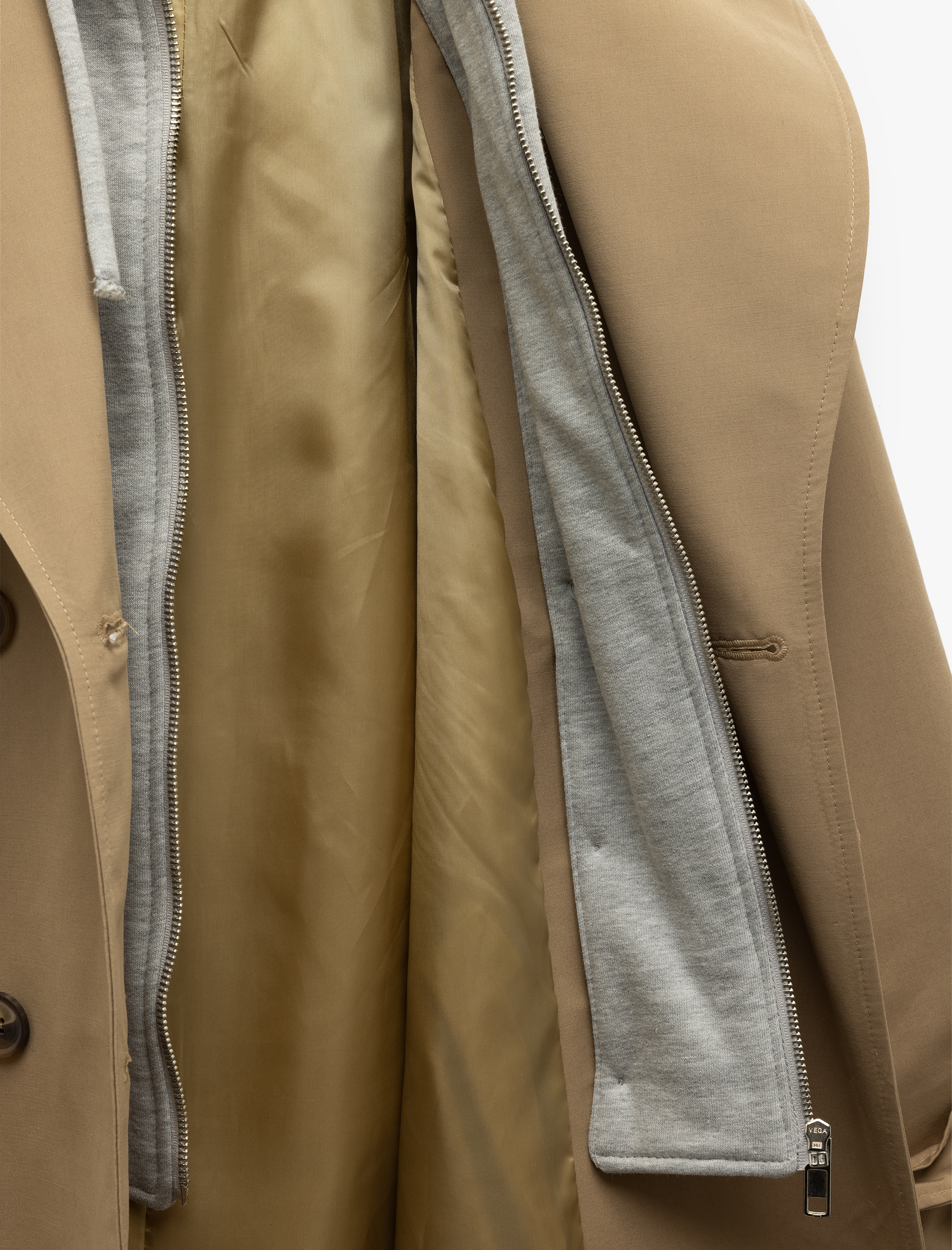   Kapüşonlu Yaka Kuşak Detaylı Düğmeli Cepli Uzun Trençkot