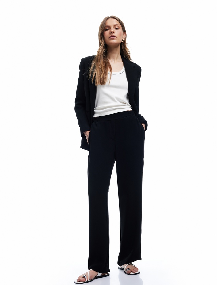  Krep Kumaş Beli Lastikli Düz Bol Paça Pantolon