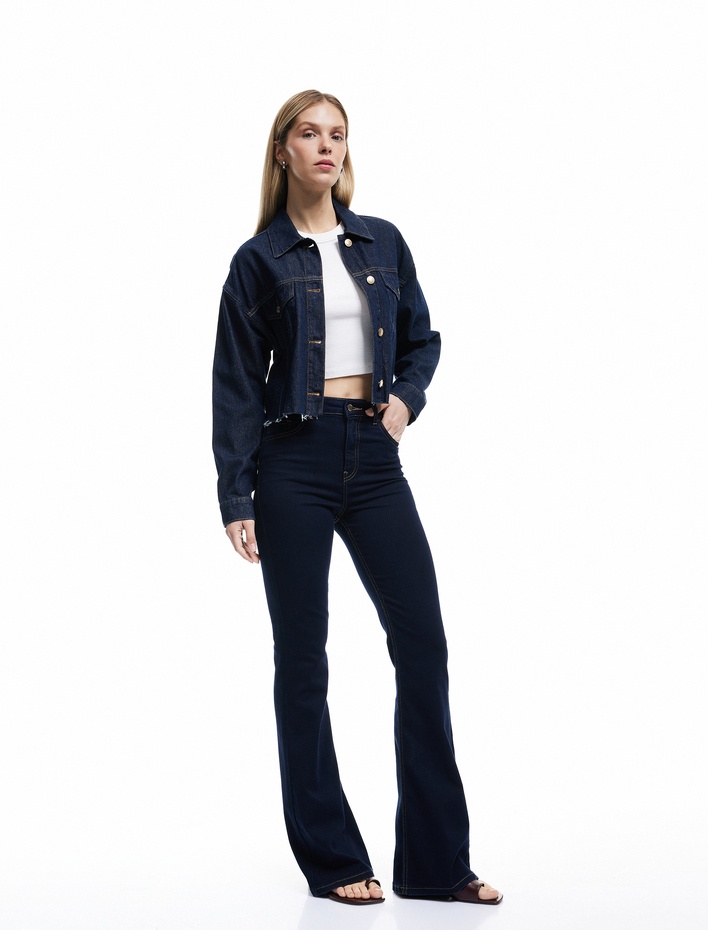  Dar Kesim Düğmeli Cep Detaylı İspanyol Paça Jean Pantolon - Flare Jeans