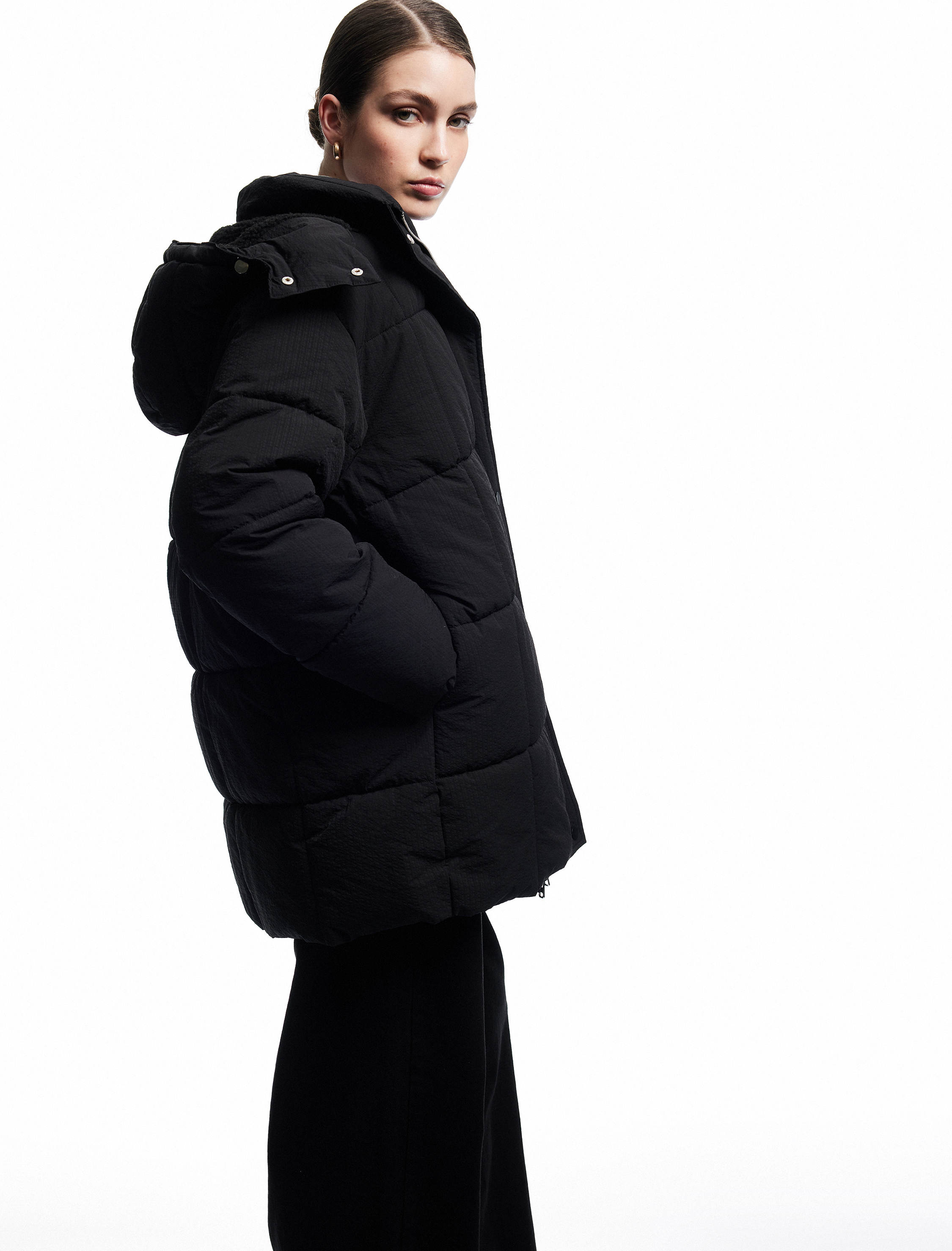   Çıkarılabilir Kapüşonlu Uzun Kollu Cepli Su İtici Fermuarlı Şişme Mont