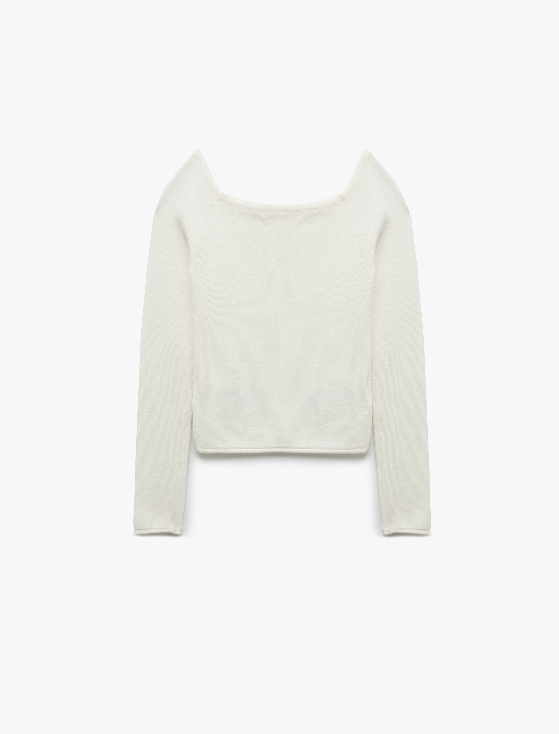   Uzun Kollu Kayık Yaka Triko Kazak