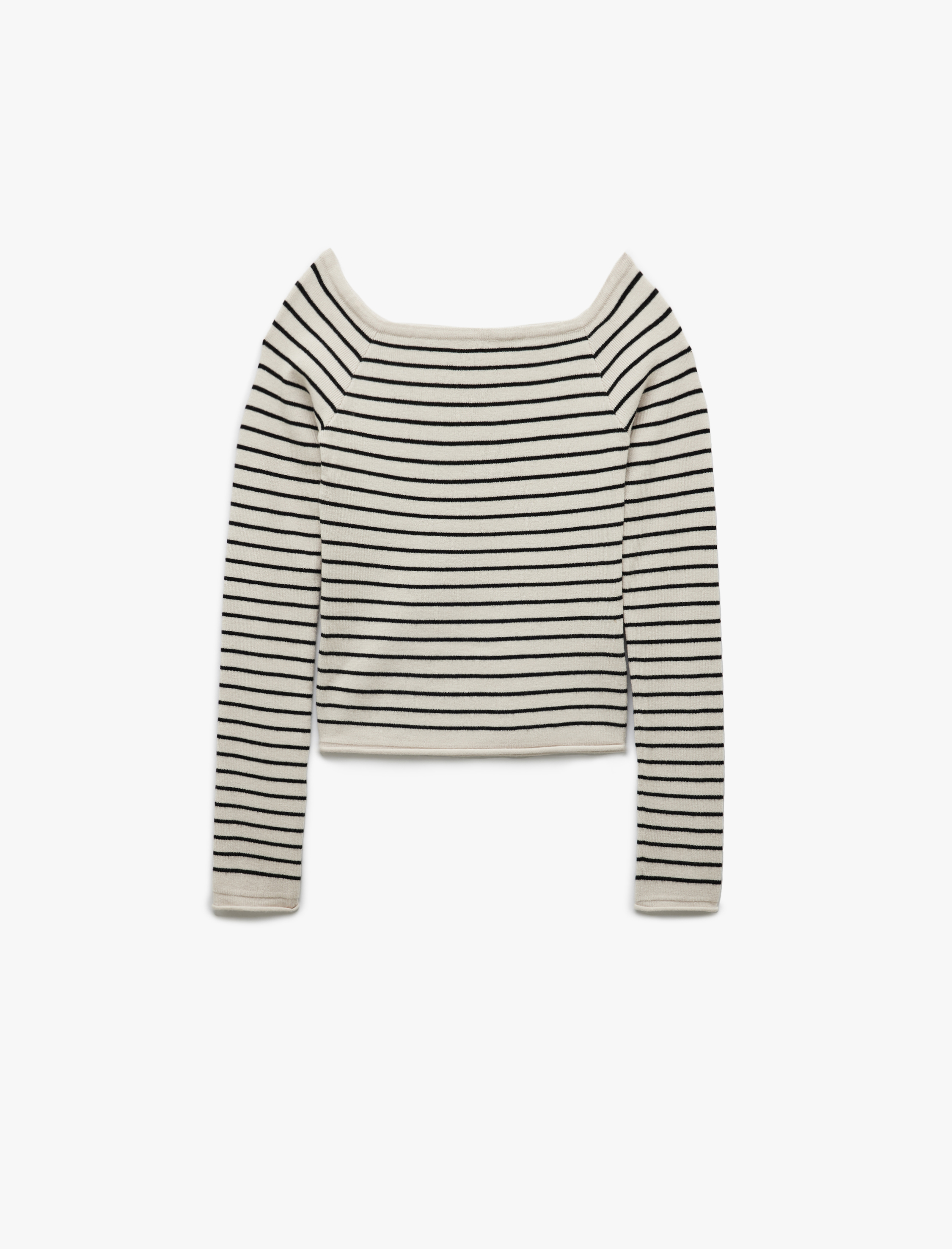   Uzun Kollu Kayık Yaka Triko Kazak