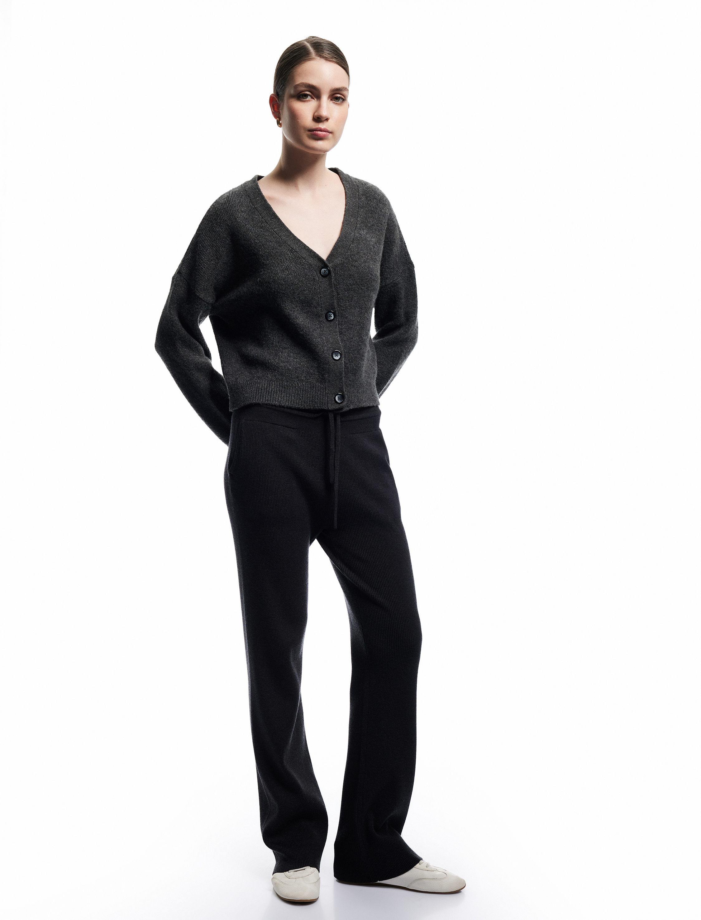   Beli Bağcıklı Cepli Yüksek Bel Düz Bol Paça Triko Pantolon