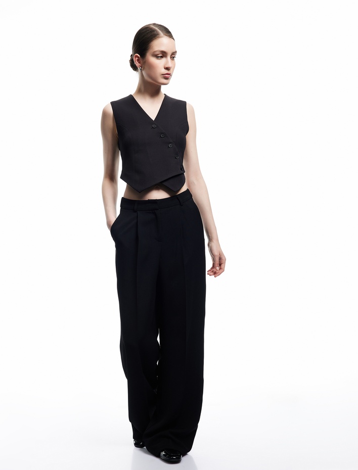  Astarlı Asimetrik Kolsuz V Yaka Düğmeli Blazer Yelek