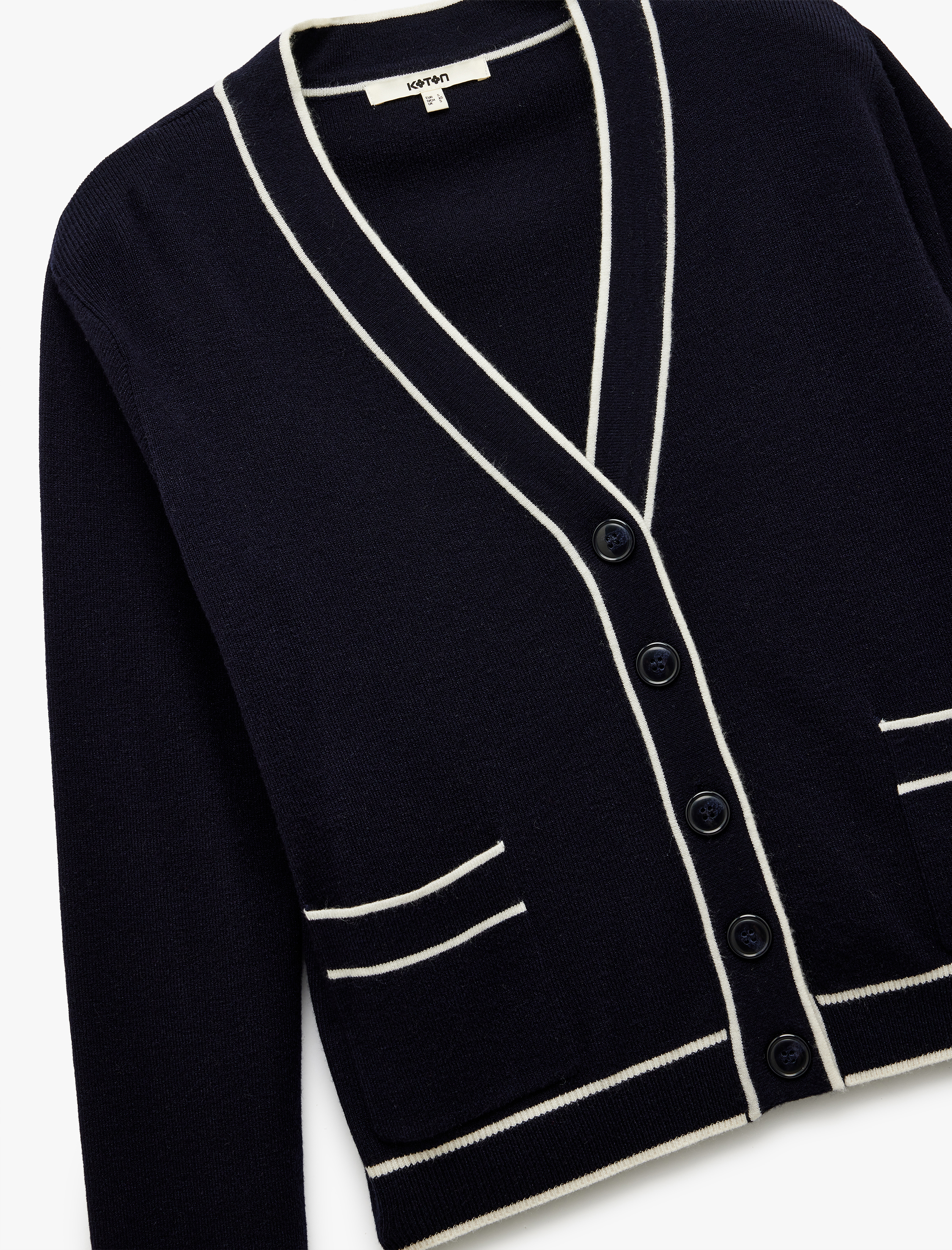   Uzun Kollu Cepli V Yaka Çizgili Triko Hırka