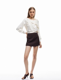 Aksesuar Detaylı Uzun Kollu Şal Yaka Saten Bluz