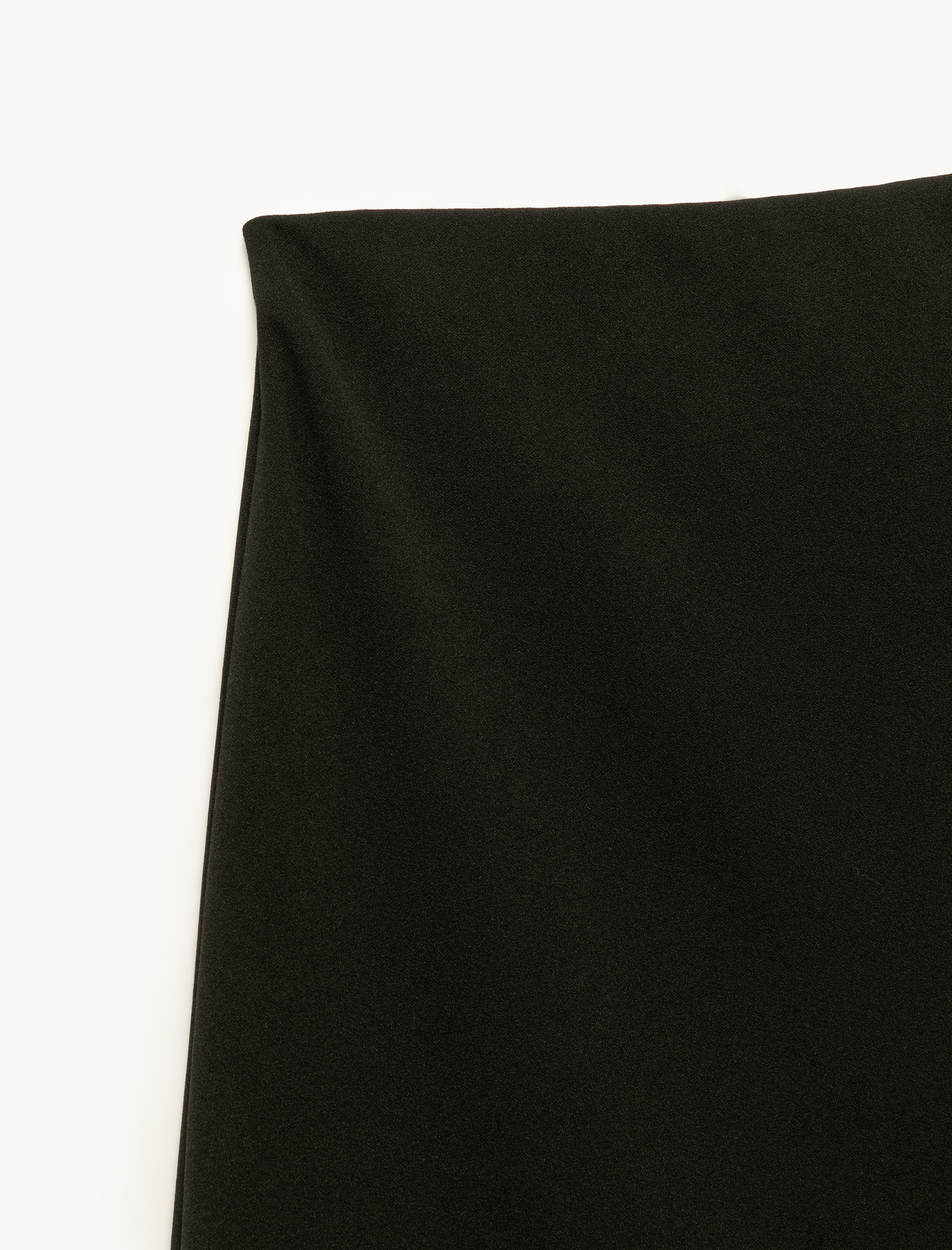   Krep Scuba Kumaş Rahat Kalıp Midi Boy A Kesim Etek