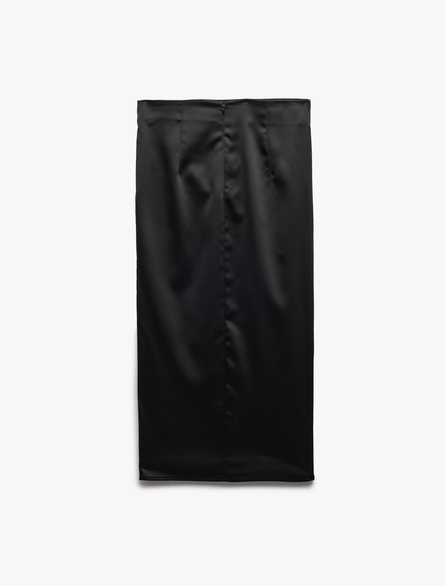   Kruvaze Yırtmaç Detaylı Slim Fit Saten Midi Etek