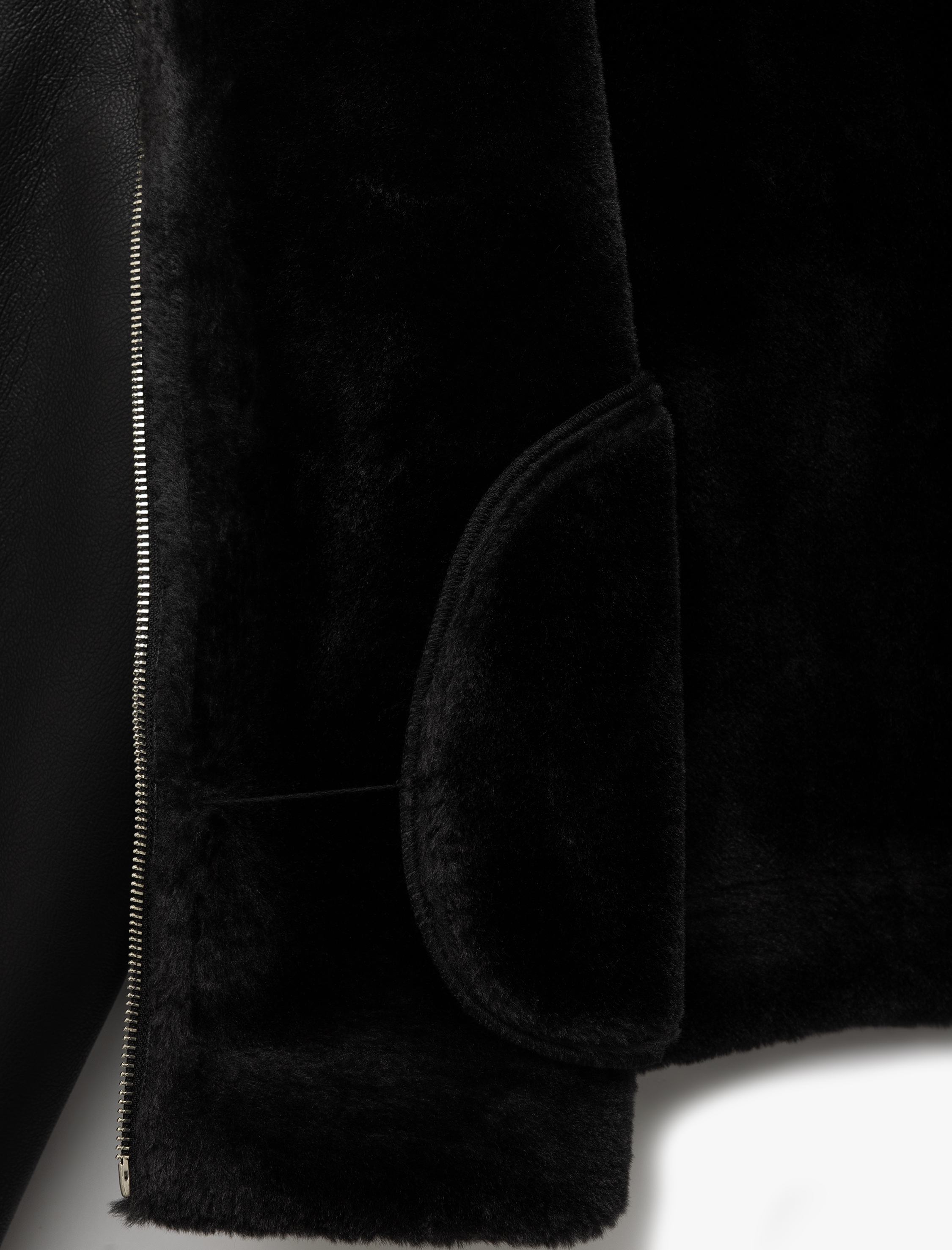   Uzun Kollu Fermuarlı Suni Kürk Astarlı Kruvaze Suni Deri Biker Crop Ceket