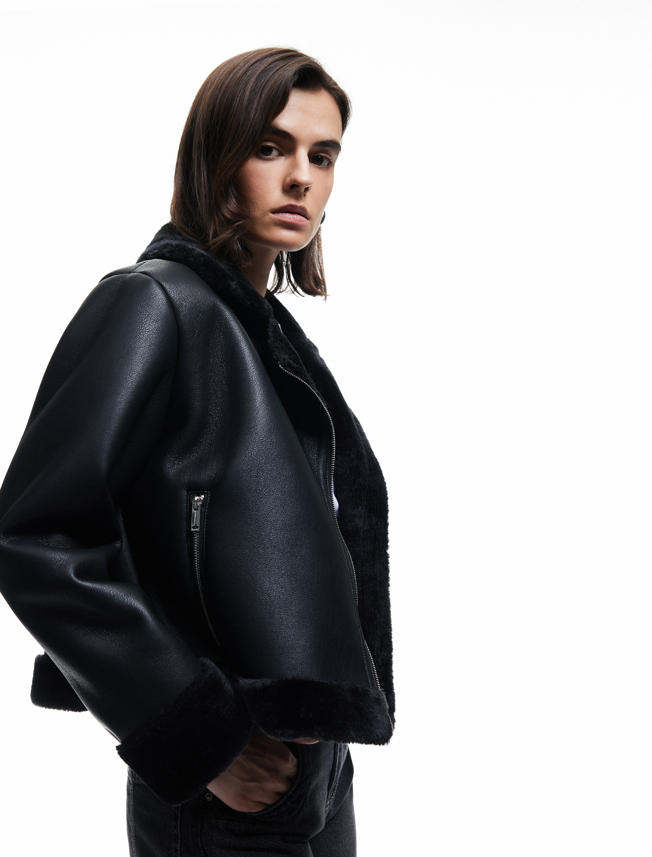   Uzun Kollu Fermuarlı Suni Kürk Astarlı Kruvaze Suni Deri Biker Crop Ceket