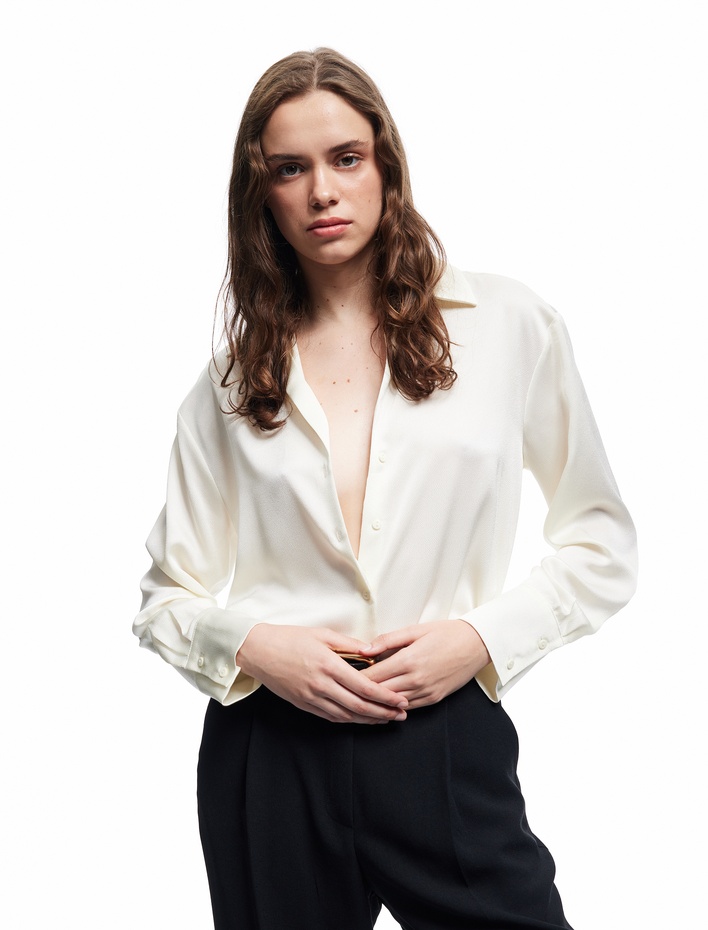  Rahat Kalıp Uzun Kollu Klasik Yaka Saten Gömlek