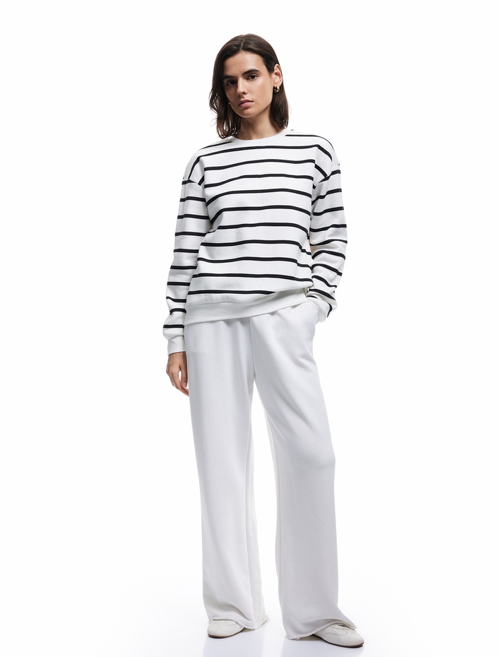  Üç İplik Şardonlu Uzun Kollu Bisiklet Yaka Sweatshirt