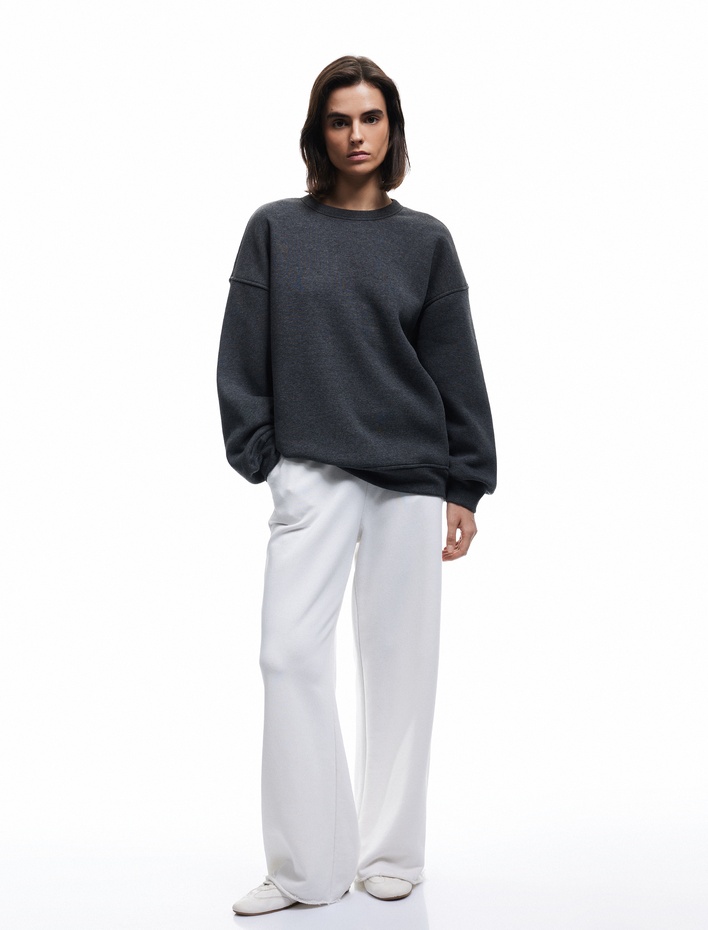  Şardonlu Uzun Kollu Bisiklet Yaka Oversize Sweatshirt