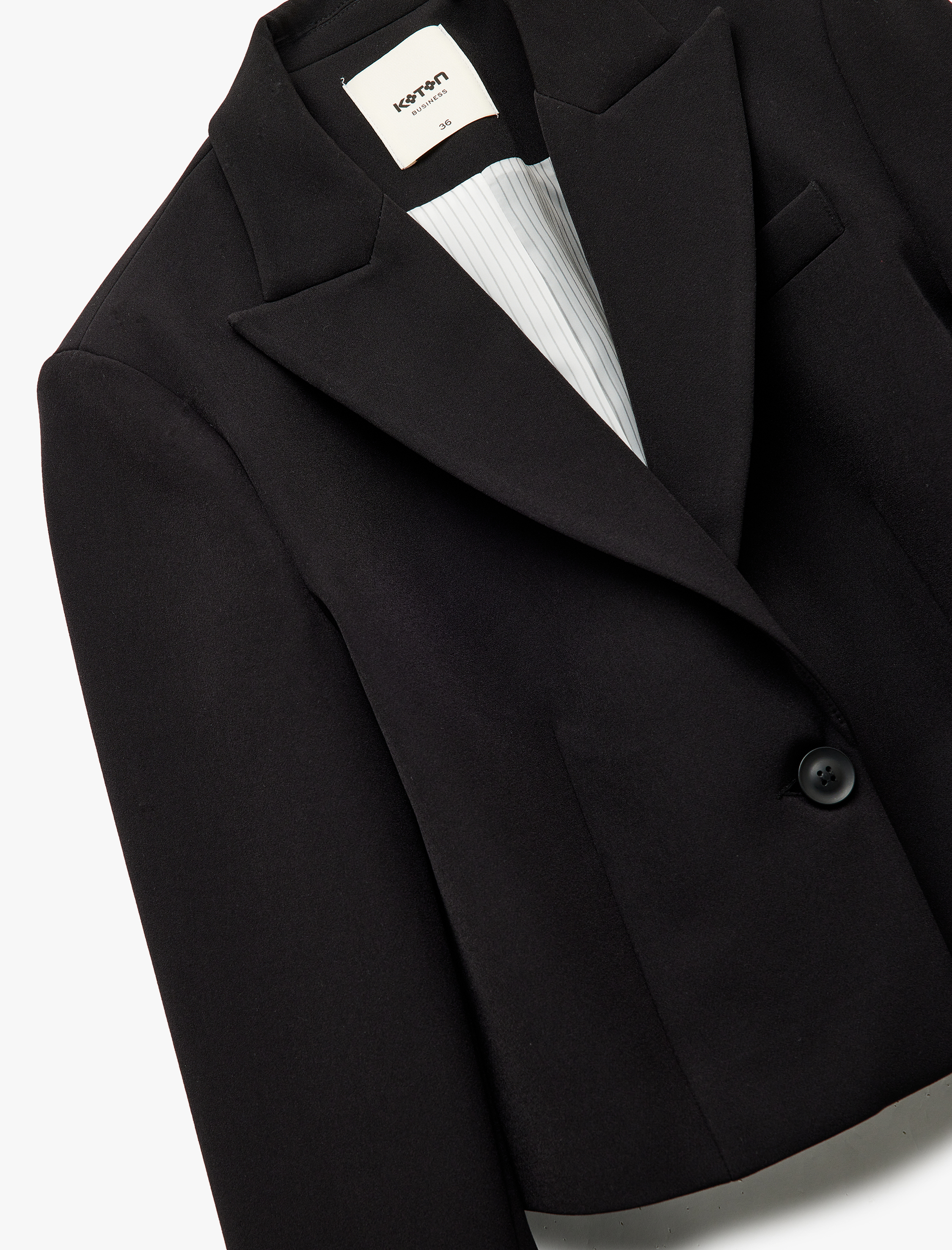   Kruvaze Yaka Uzun Kollu Crop Blazer Ceket