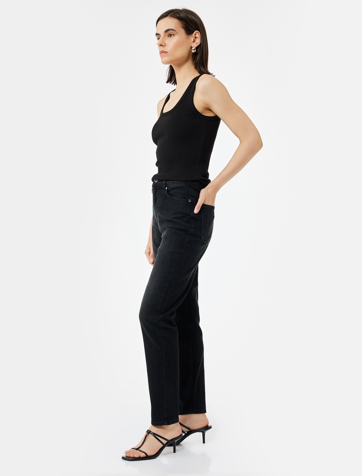  Pamuklu Yüksek Bel Düğmeli Slim Fit Mom Jean Pantolon - Mom Jeans