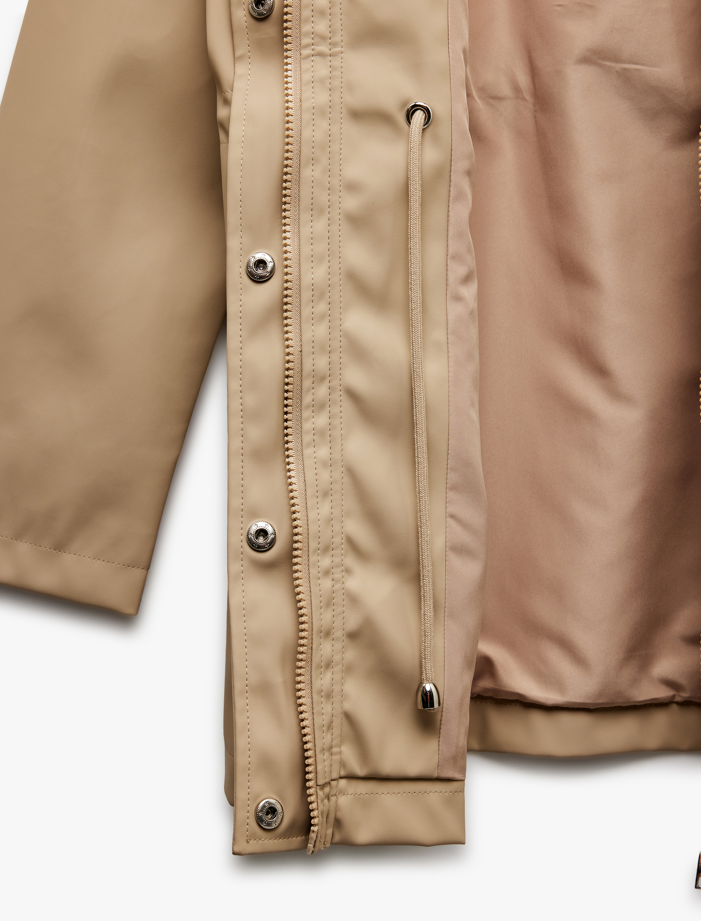   Cepli Beli Bağlamalı Uzun Kollu Fermuarlı Kapüşonlu Yağmurluk