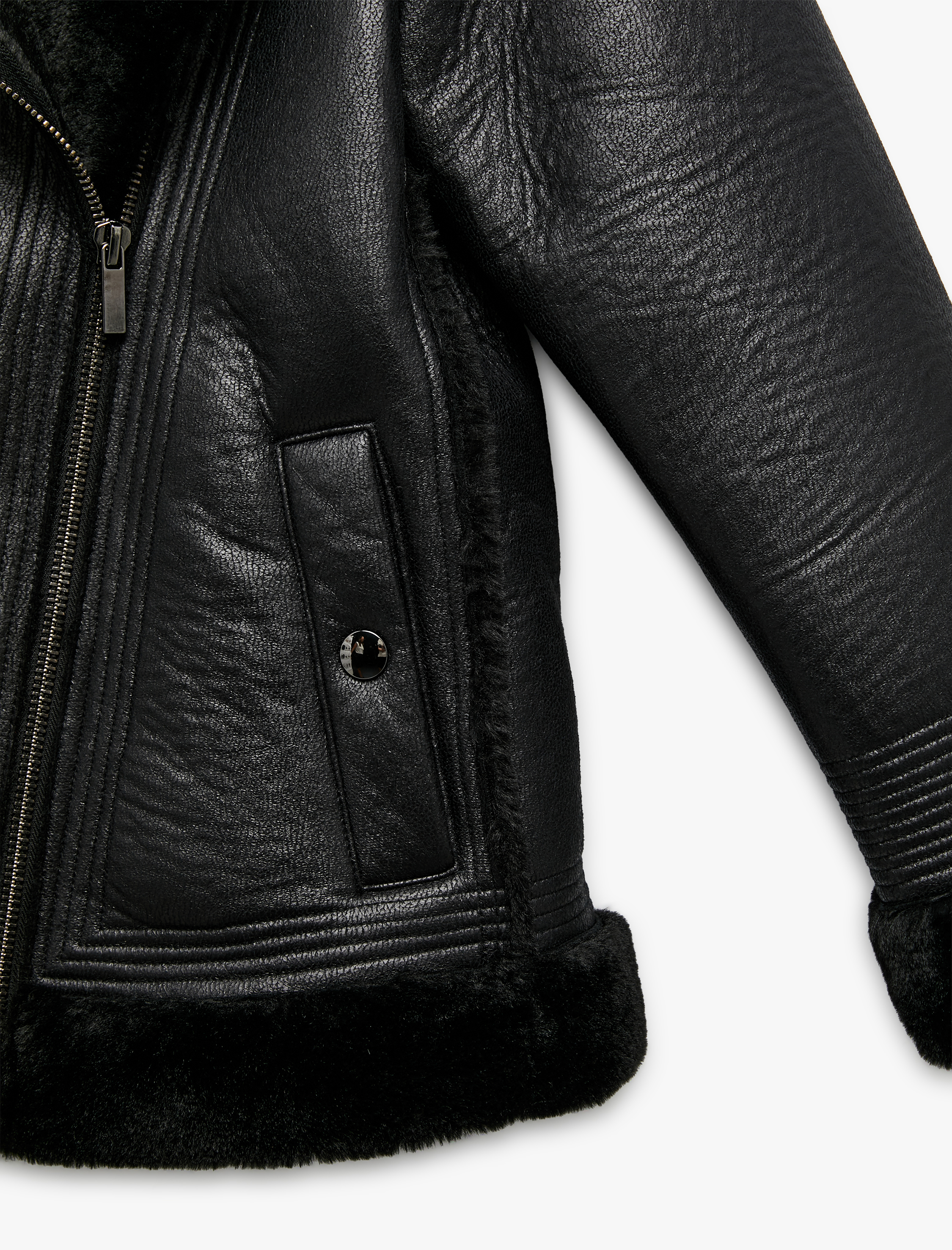   Peluş Astarlı Uzun Kollu Yakası Suni Kürklü Kruvaze Deri Görünümlü Ceket