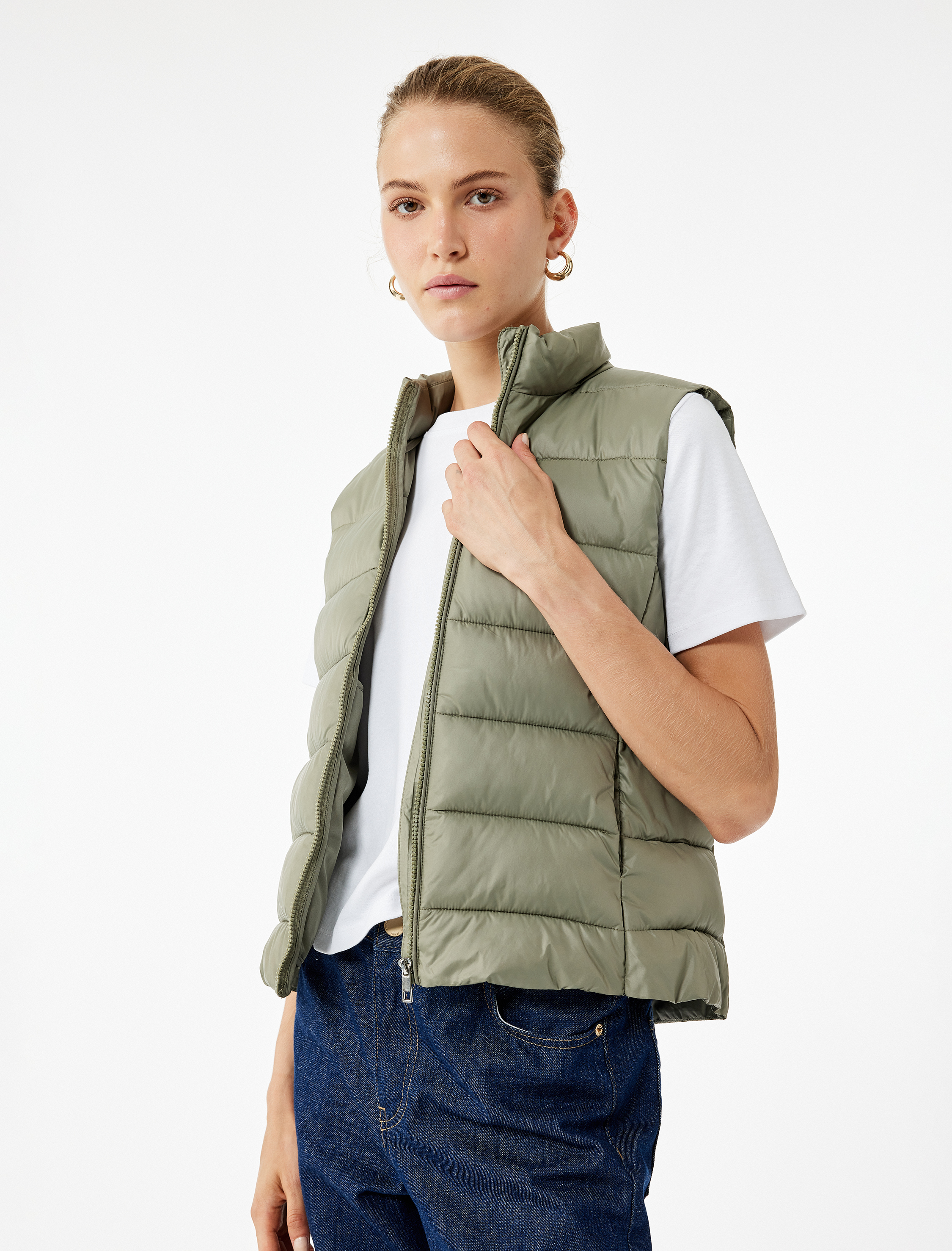   Kolsuz Dik Yaka Cepli Su İtici Fermuarlı Şişme Yelek