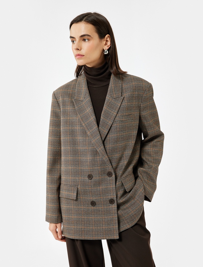  Kapaklı Cep Detaylı Düğmeli Uzun Kollu Kruvaze Ekose Blazer Ceket
