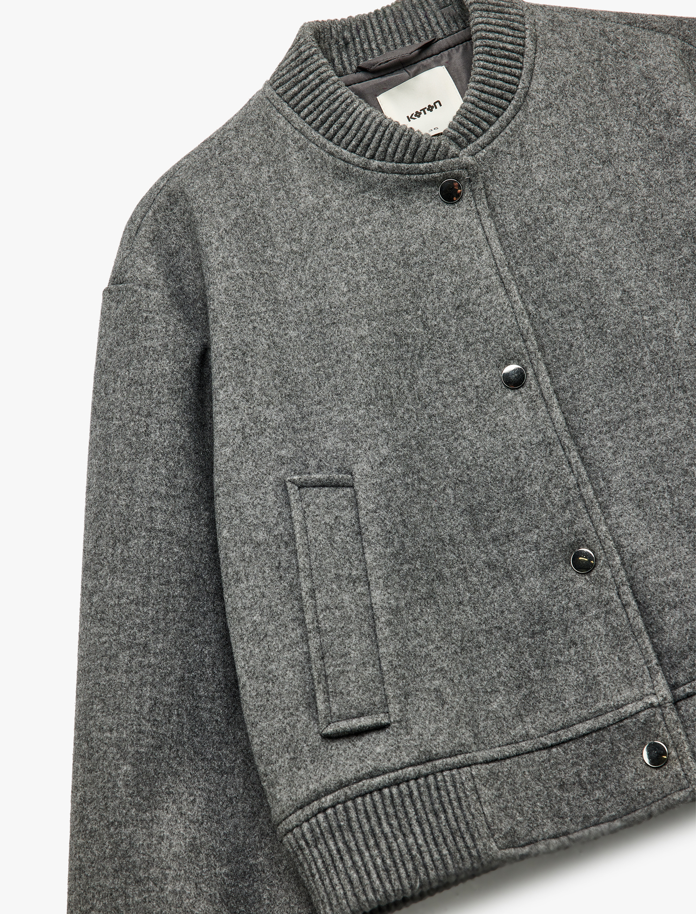   Çıtçıt Kapama Detaylı Uzun Kollu Kolej Yaka Cepli Crop Bomber Ceket