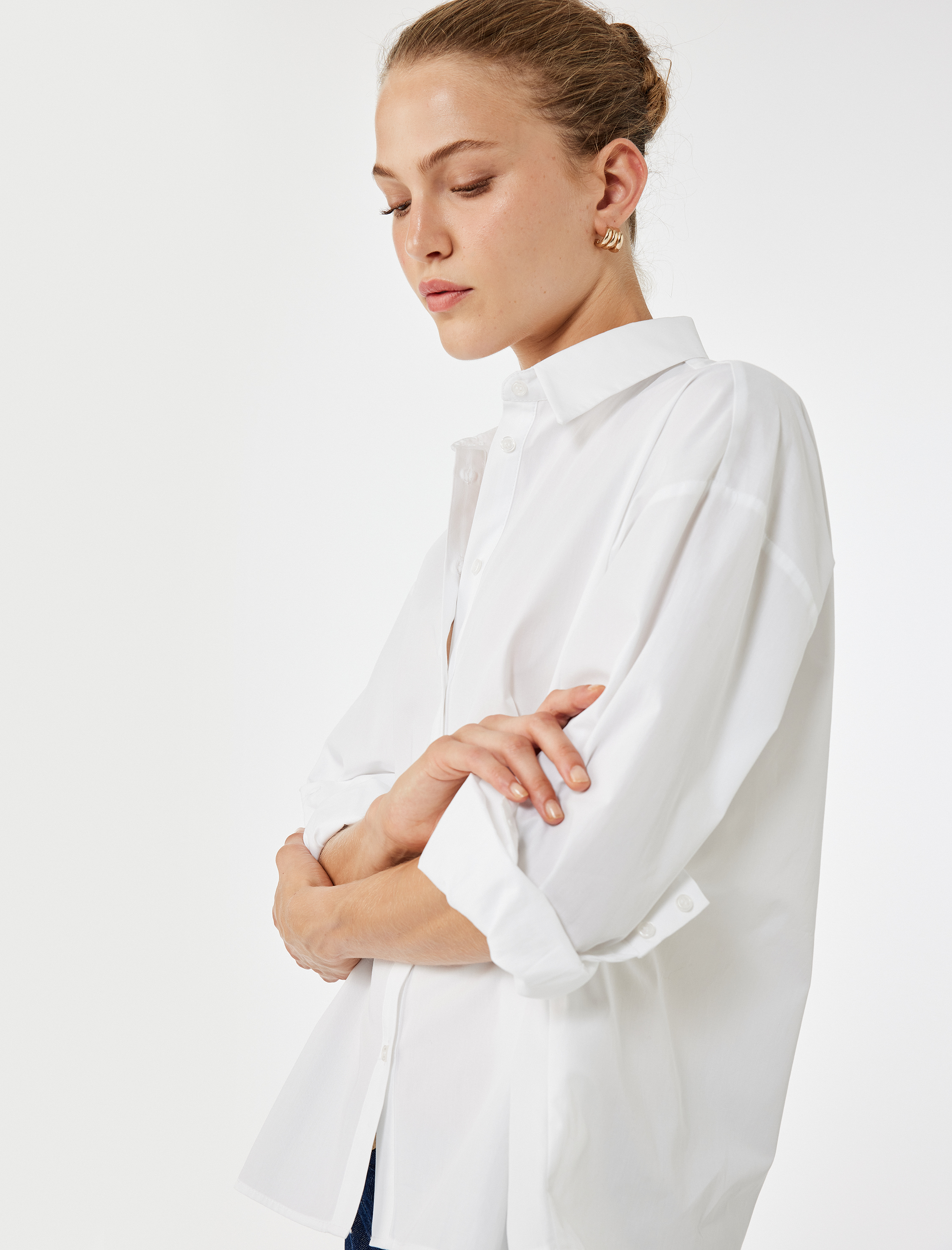   Pamuklu Uzun Kollu Pile Detaylı Düğmeli Oversize Poplin Gömlek