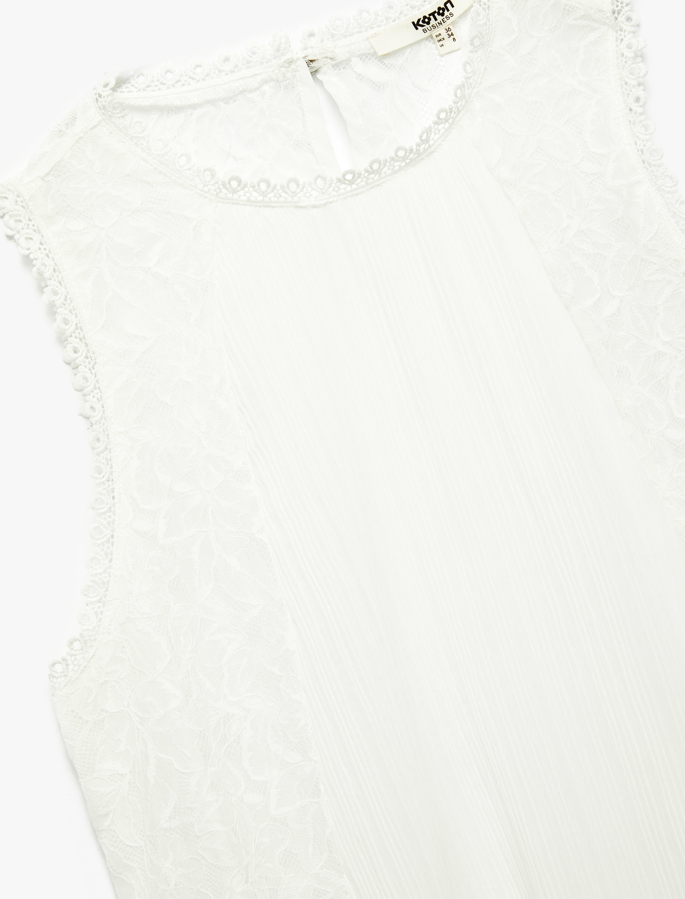   Rahat Kalıp Bisiklet Yaka Dantelli Tül Kolsuz Bluz