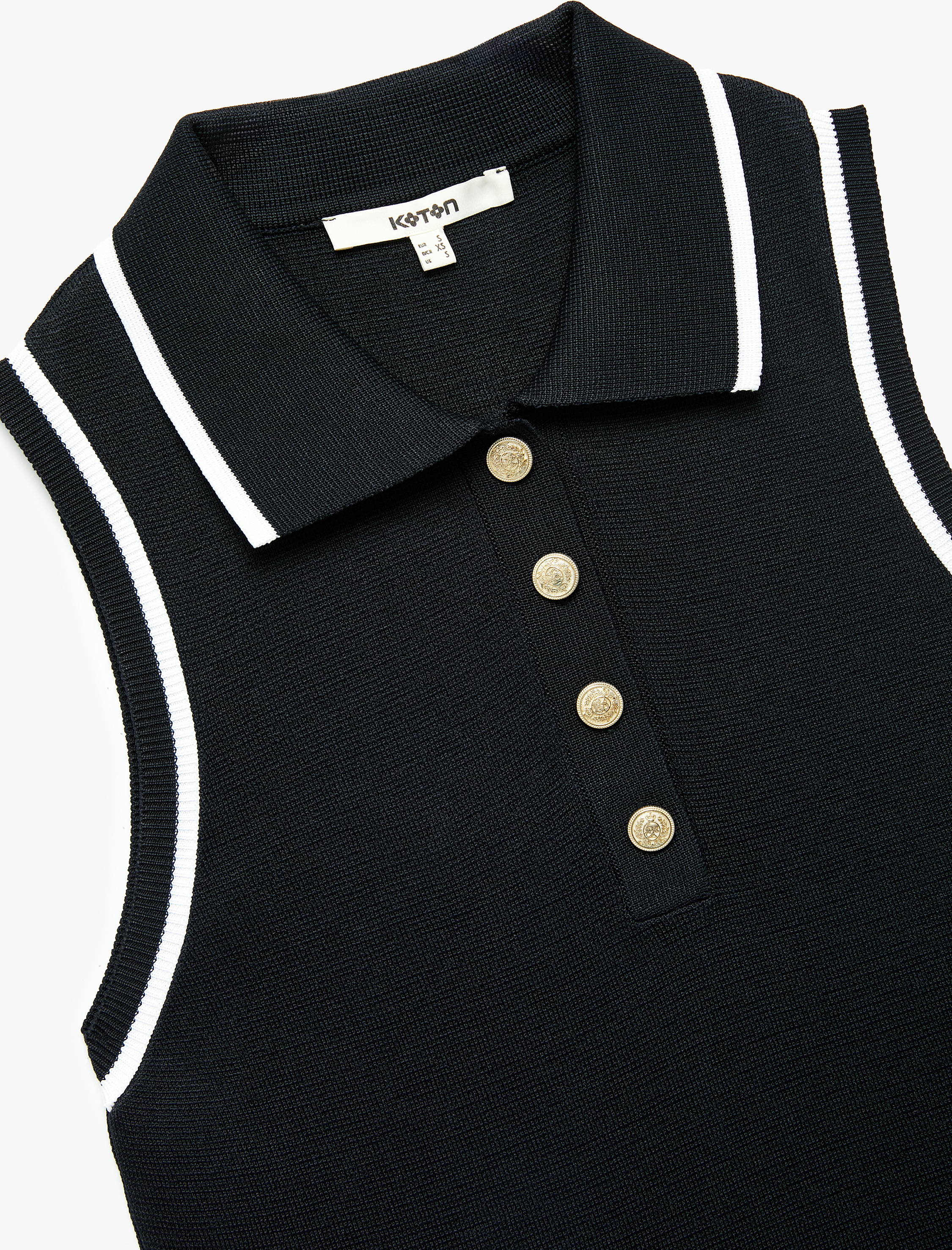   Regular Fit Düğmeli Kolsuz Polo Yaka Triko Bluz