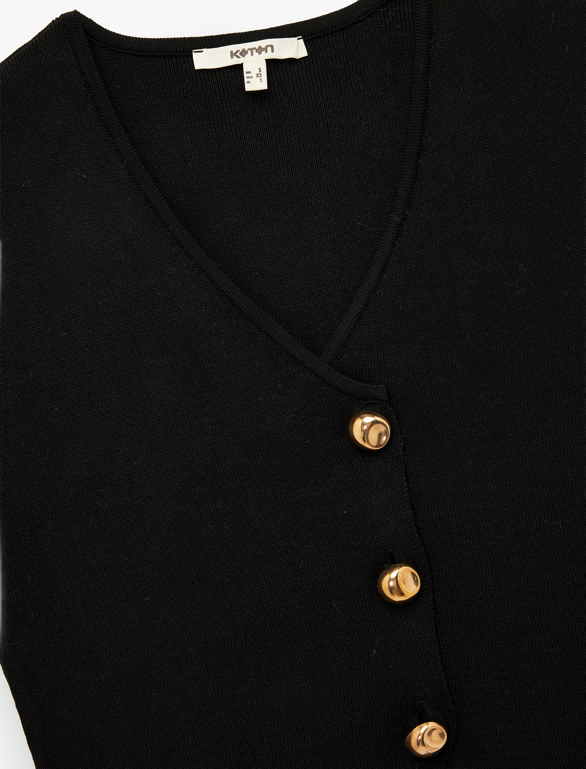   V Yaka Kolsuz Gold Düğmeli Triko Yelek