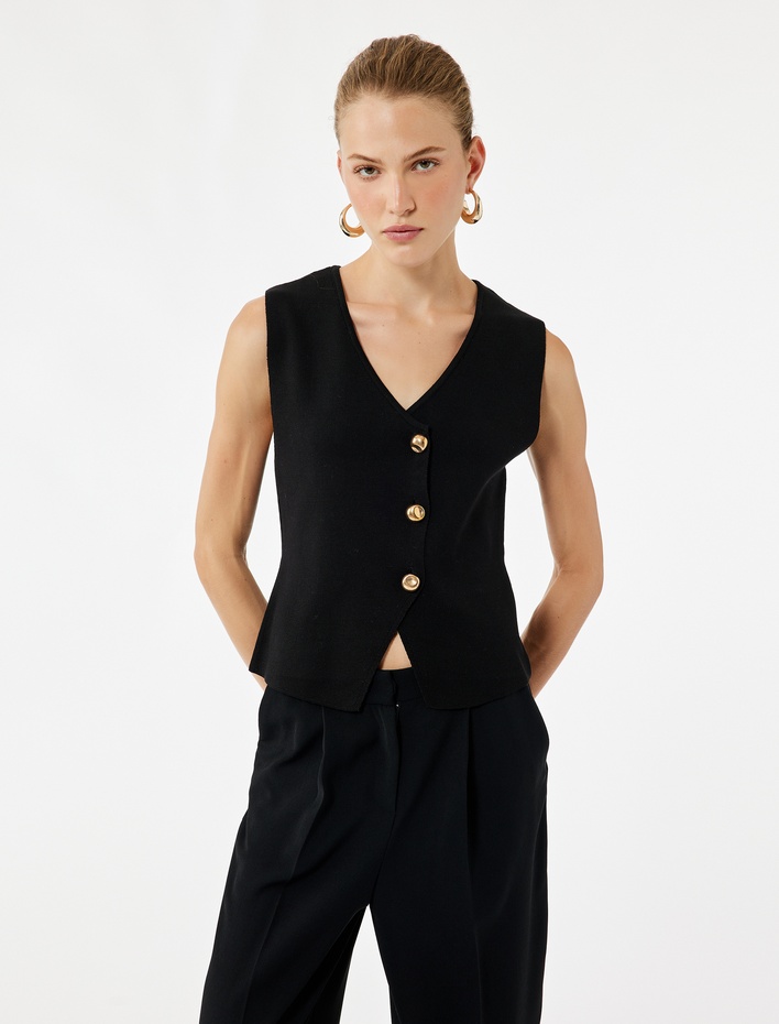  V Yaka Kolsuz Gold Düğmeli Triko Yelek