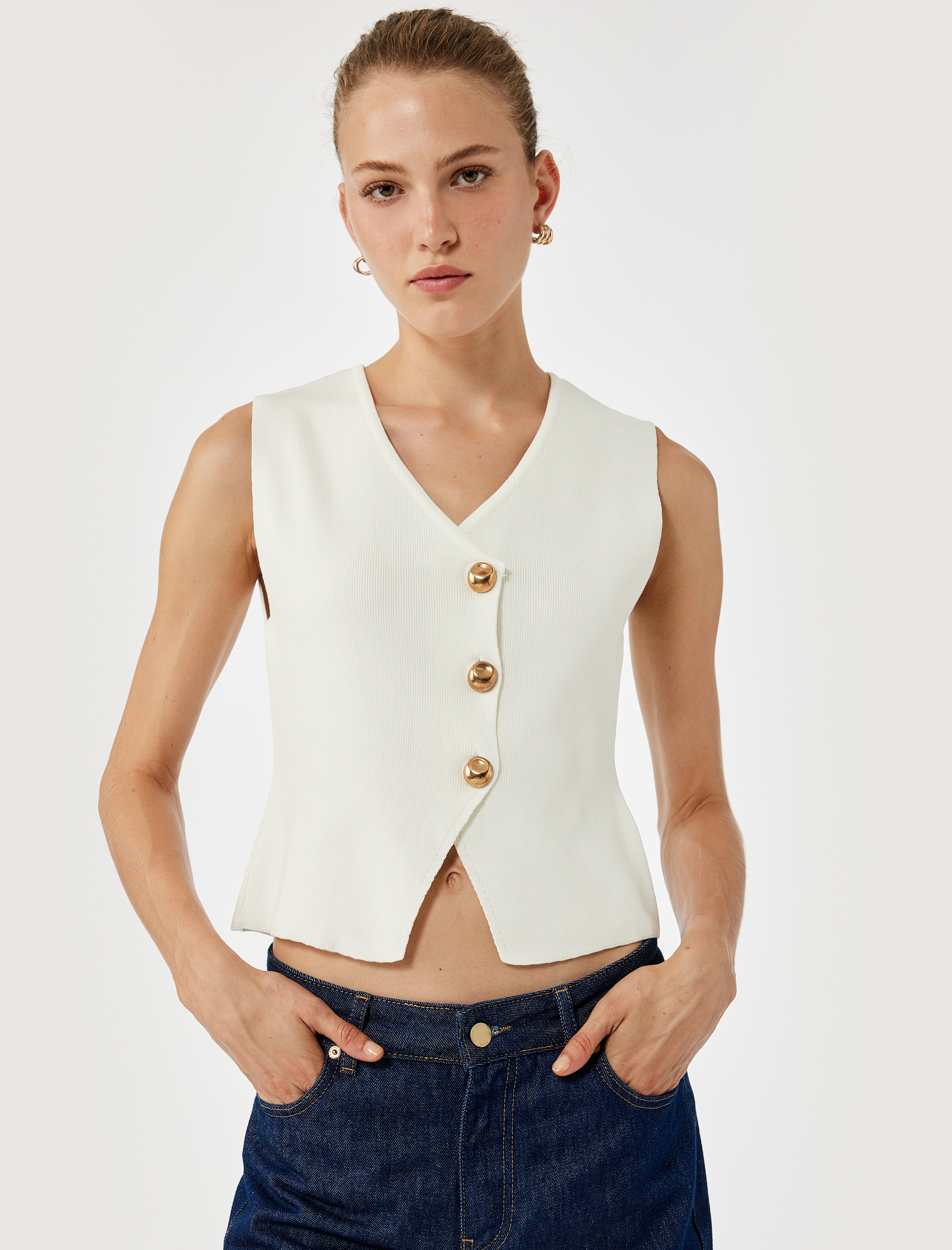   V Yaka Kolsuz Gold Düğmeli Triko Yelek