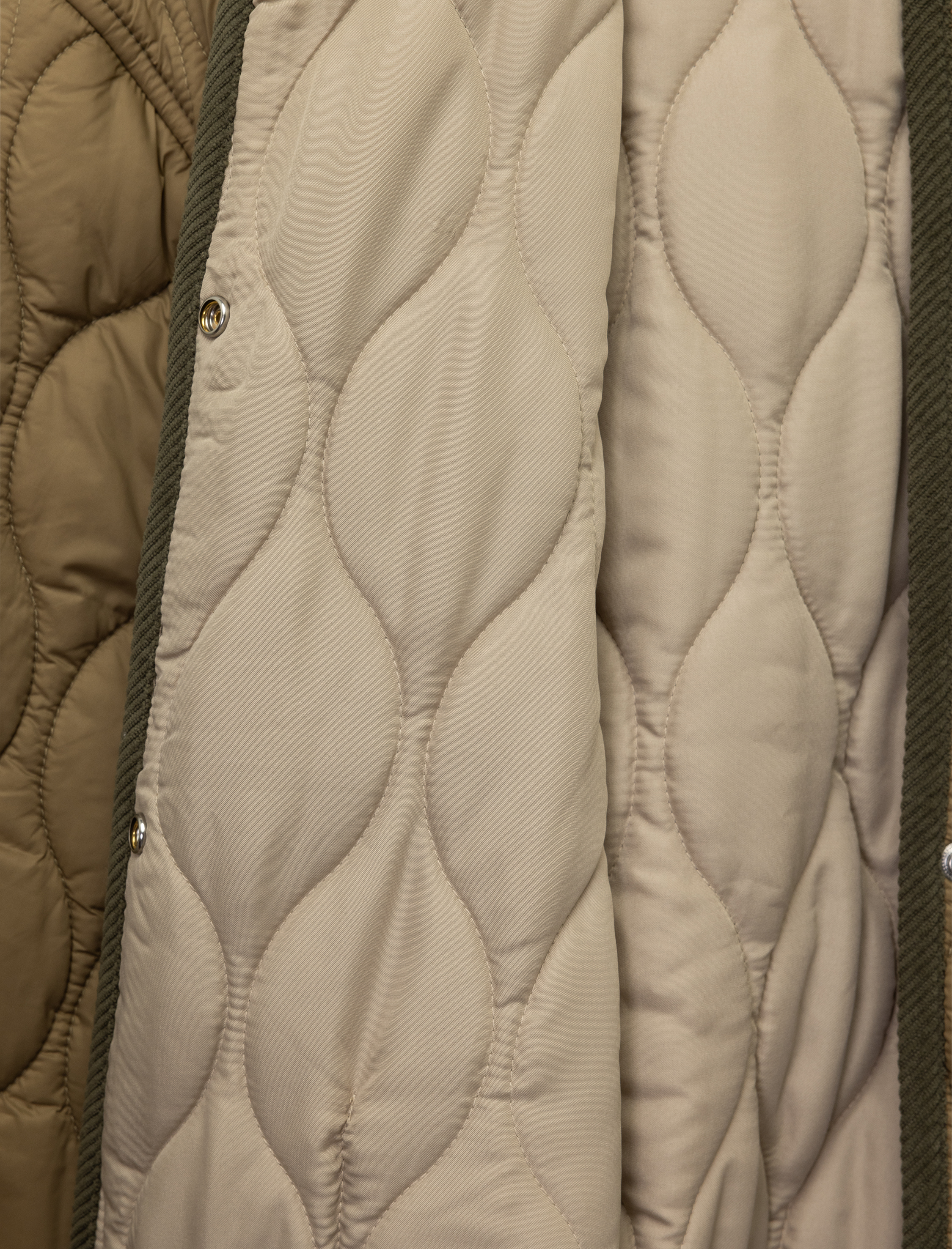   Uzun Kollu Düğmeli Cepli Bisiklet Yaka Su İtici Kapitone Mevsimlik Mont