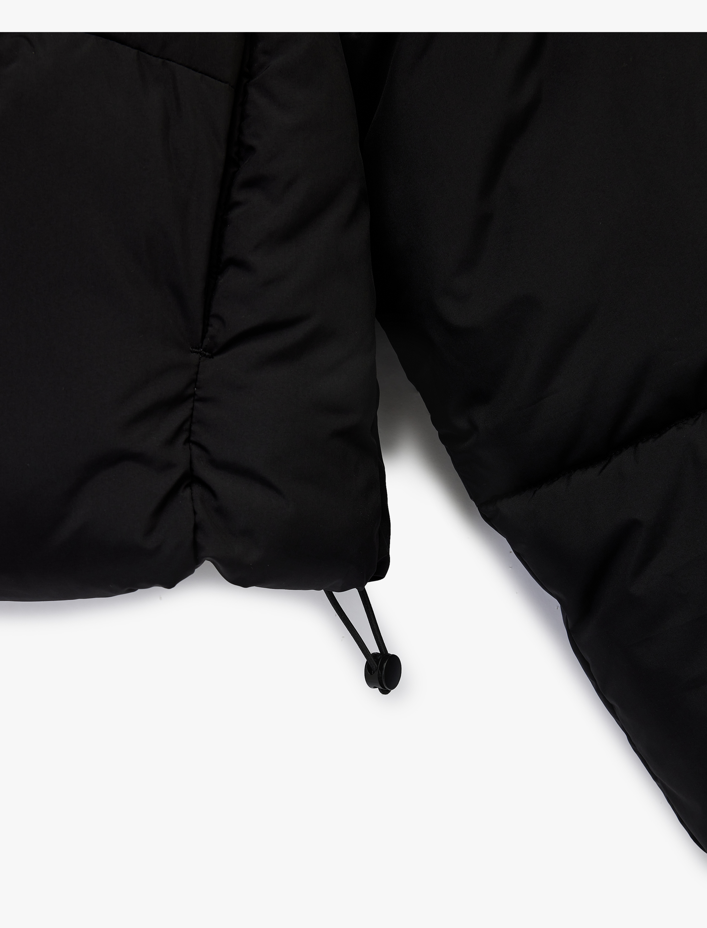   Polar Cepli Dik Yaka Uzun Kollu Fermuarlı Su İtici Crop Şişme Mont