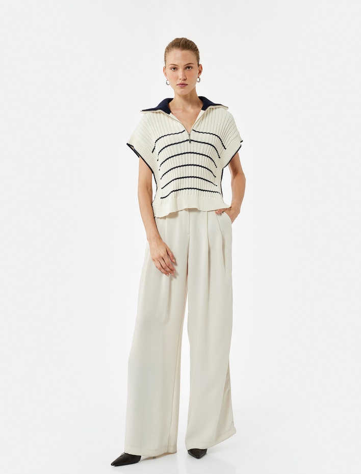  Yanları Yırtmaçlı Yarım Fermuarlı Polo Yaka Çizgili Triko Süveter