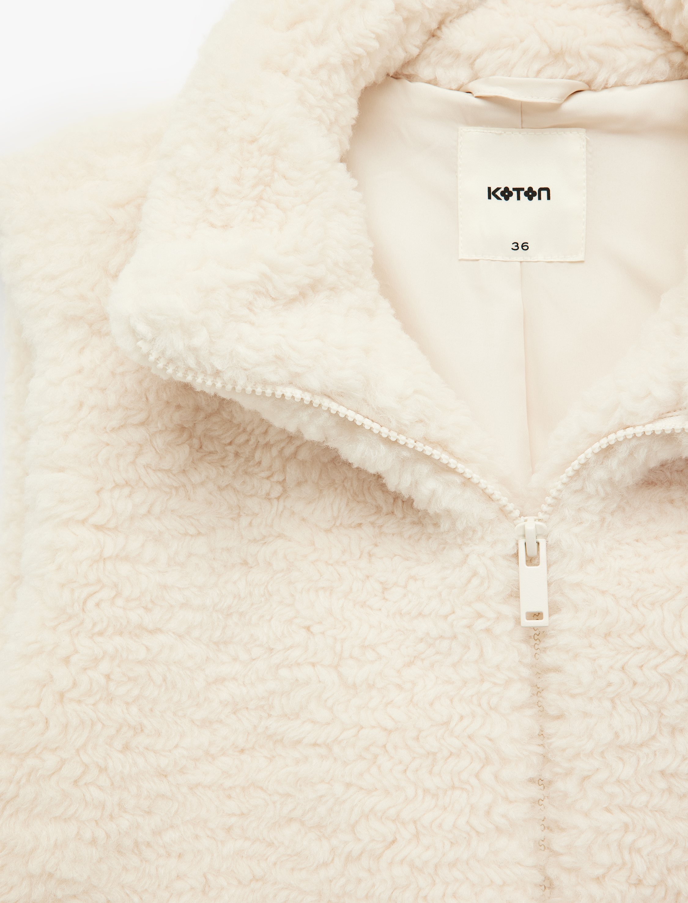   Cepli Dik Yaka Kolsuz Fermuarlı Crop Peluş Yelek