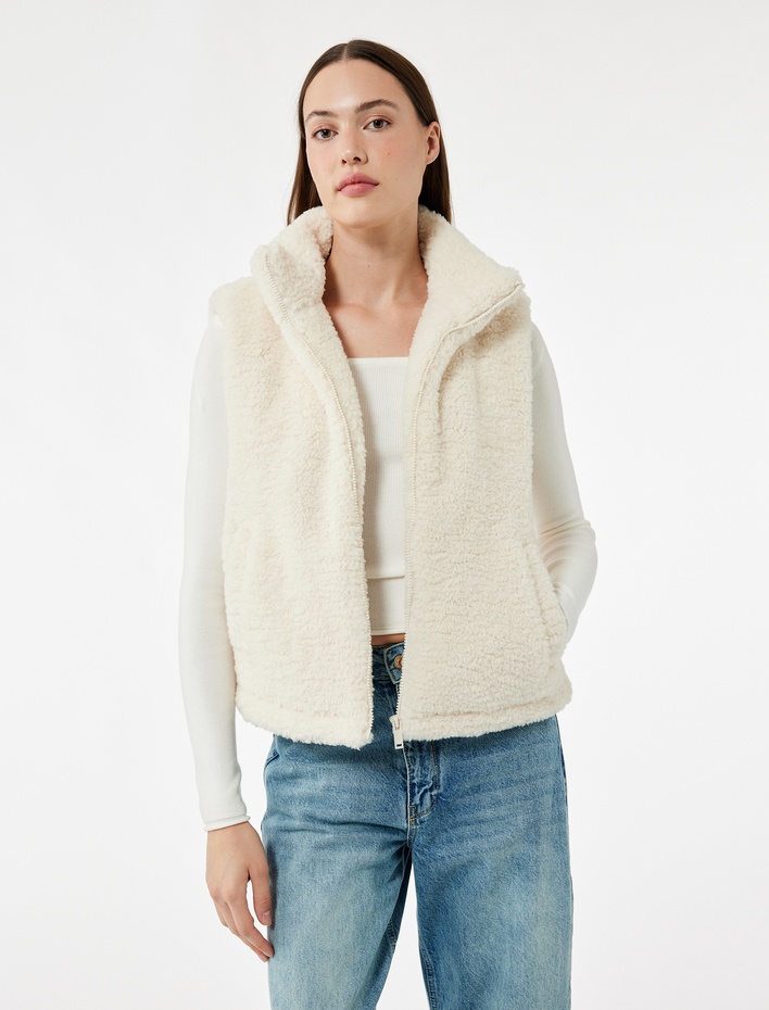  Cepli Dik Yaka Kolsuz Fermuarlı Crop Peluş Yelek
