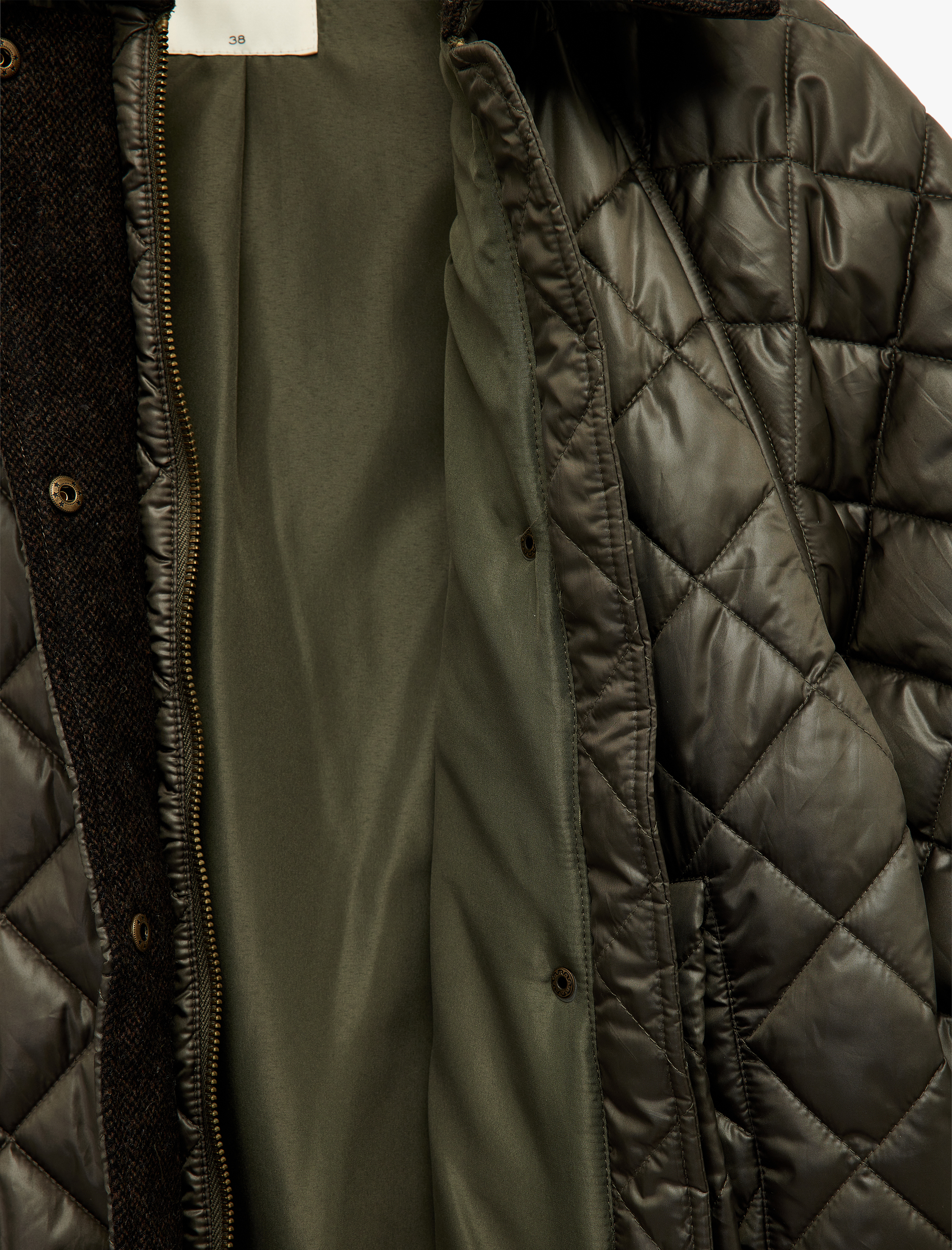   Cepli Fermuarlı Uzun Kollu Su İtici Kapitone Kısa Ceket