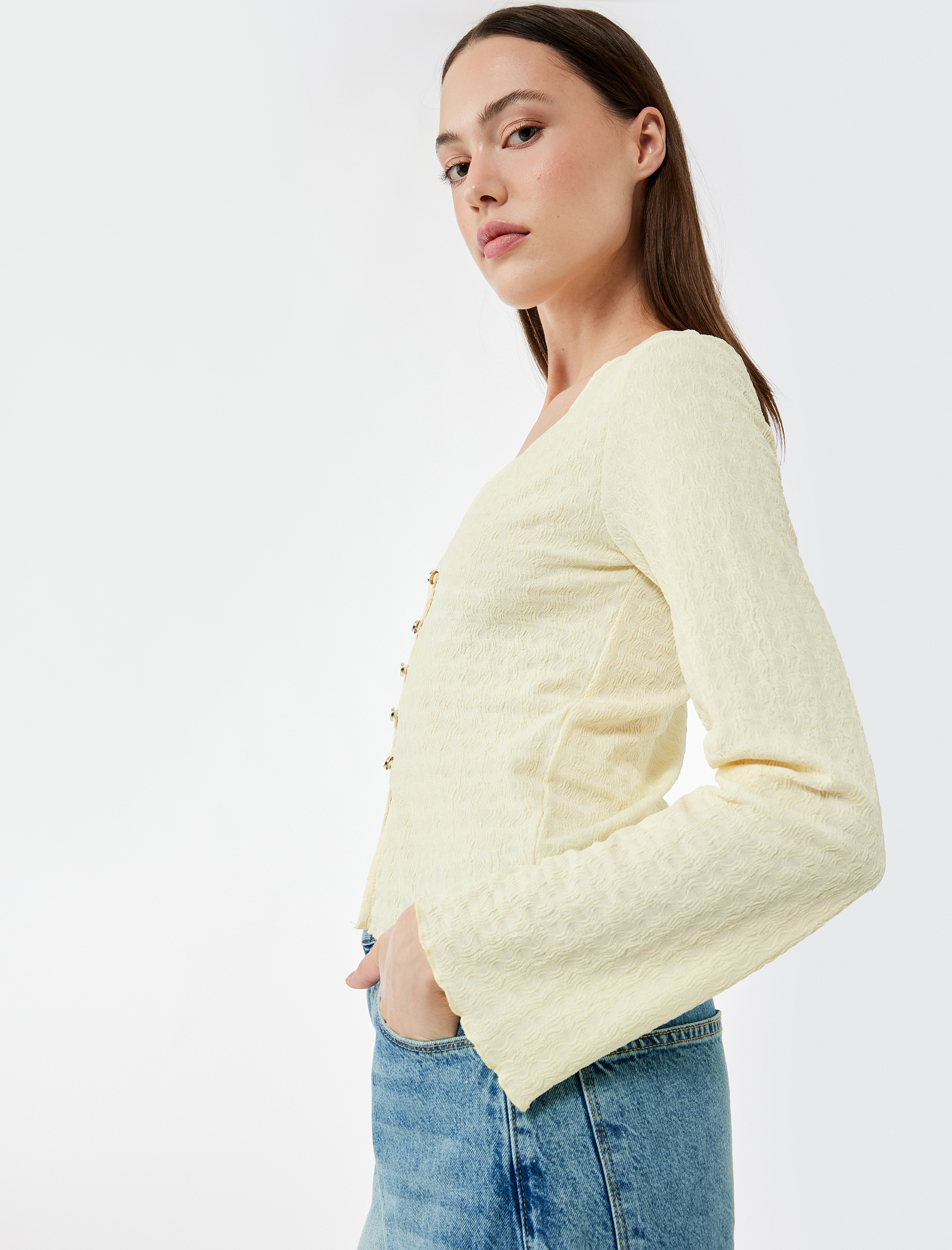 Düğmeli Uzun Kollu V Yaka Slim Fit Bluz