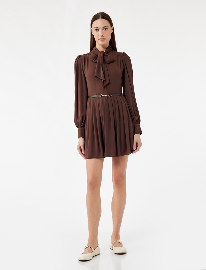  Regular Fit Uzun Kollu Kemerli Fular Yaka Mini Elbise